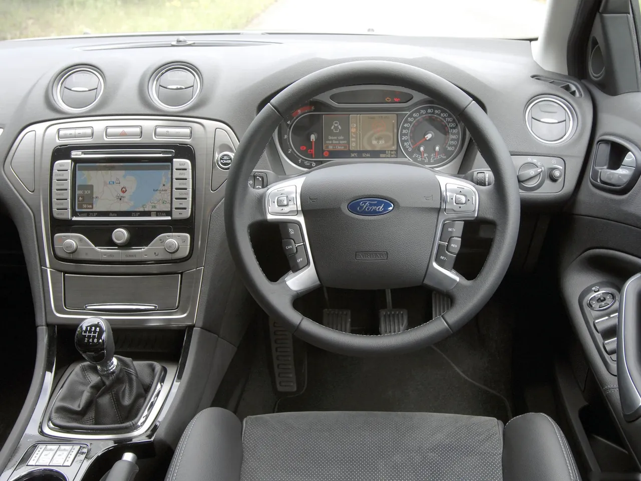 Ford Mondeo (2007) – interiér