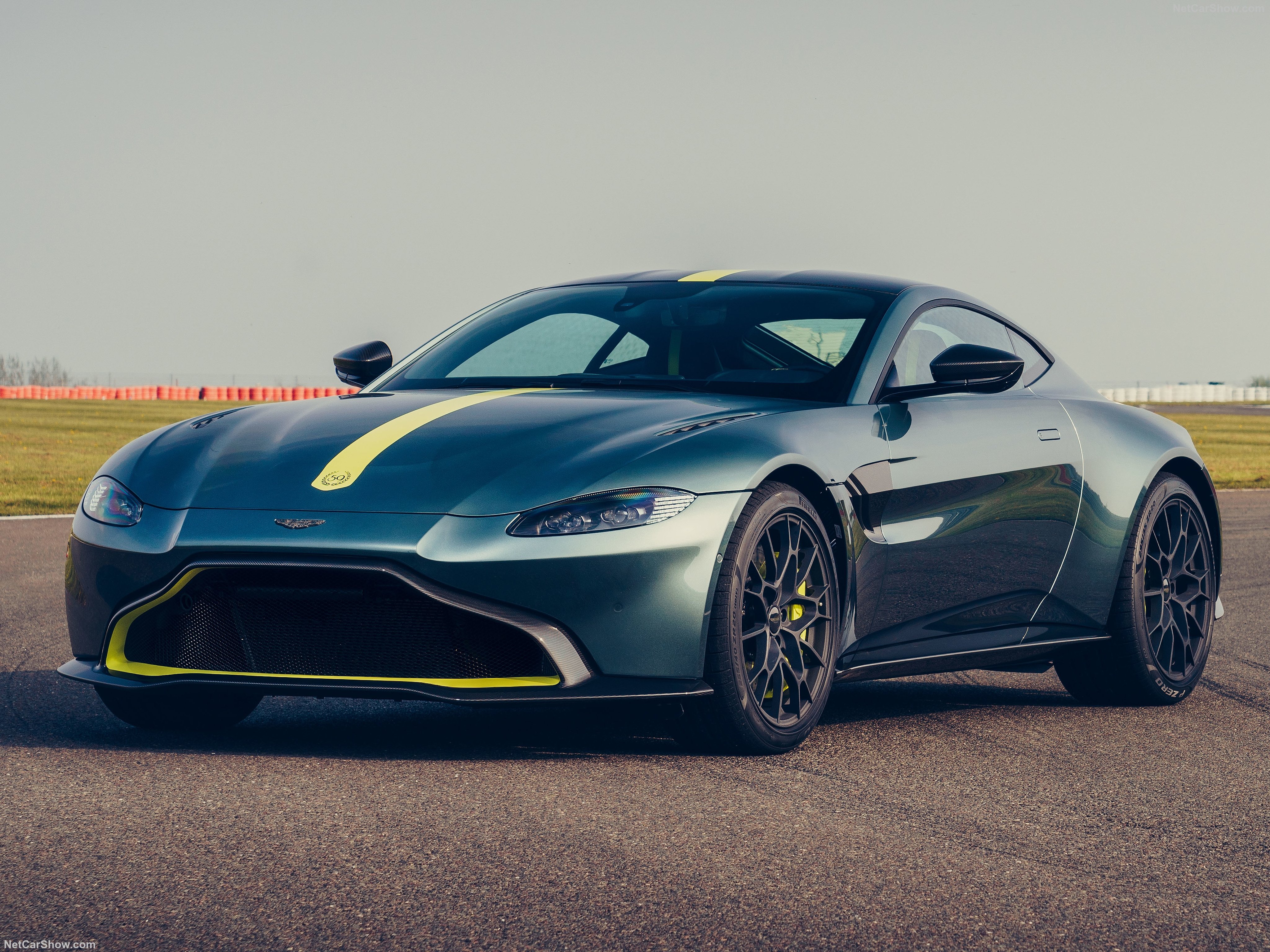 Aston Martin Vantage AMR (2020)