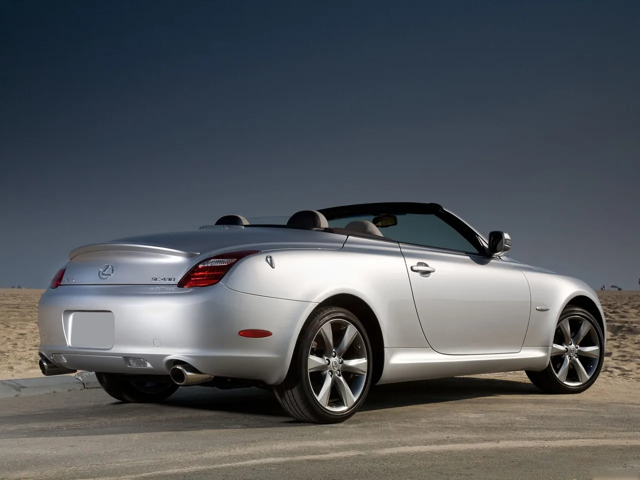 Lexus SC 430 (2010) – zadní tříčtvrteční pohled