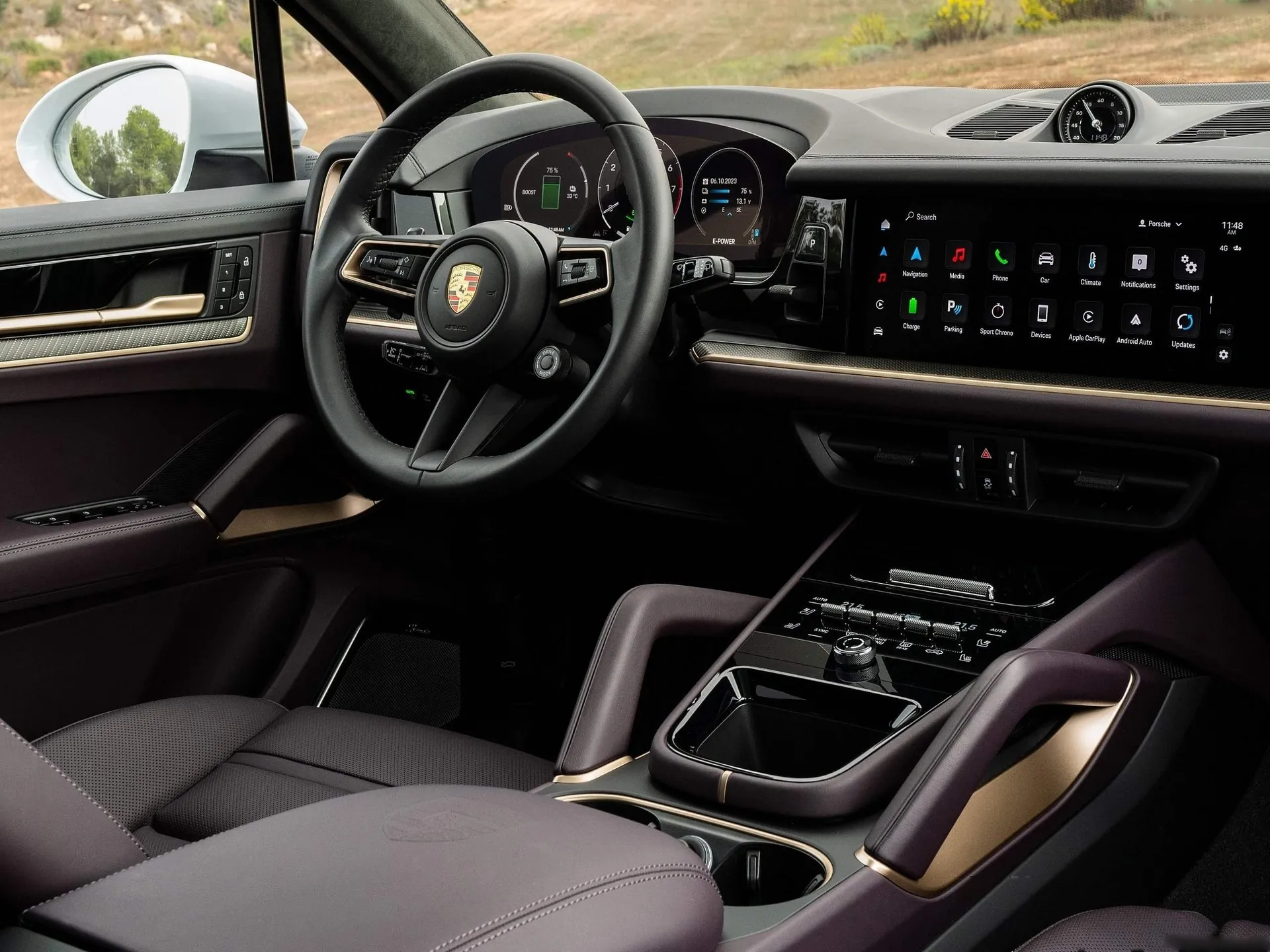 Porsche Cayenne S E-Hybrid (2024) – interiér
