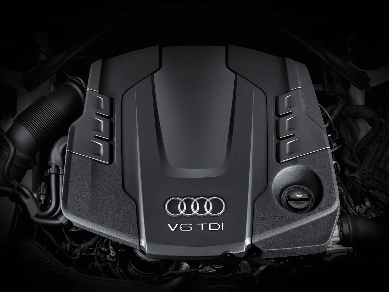 Audi A4 allroad quattro (2017) – motorový prostor