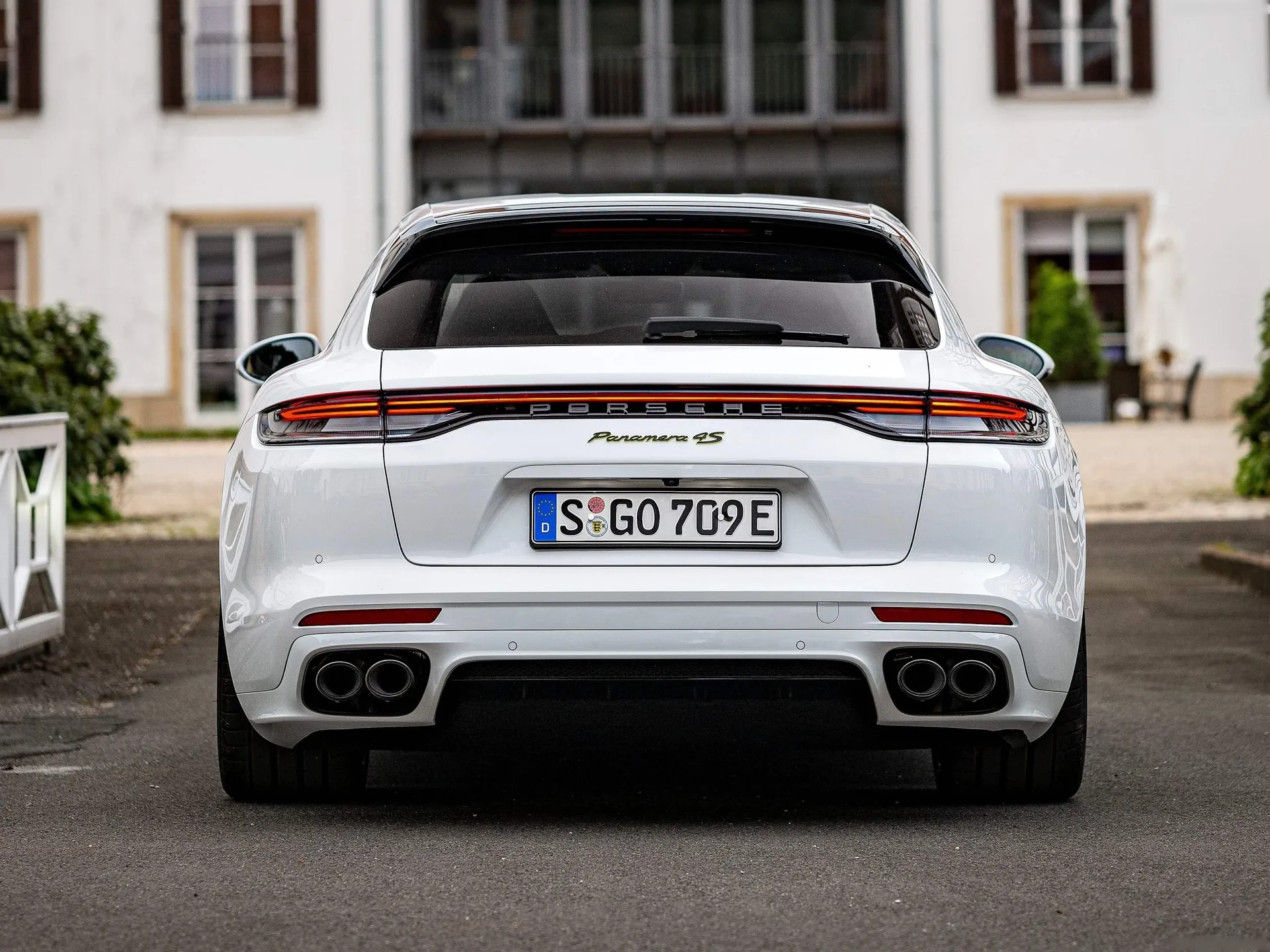 Porsche Panamera 4S E-Hybrid Sport Turismo (2021) - Rear