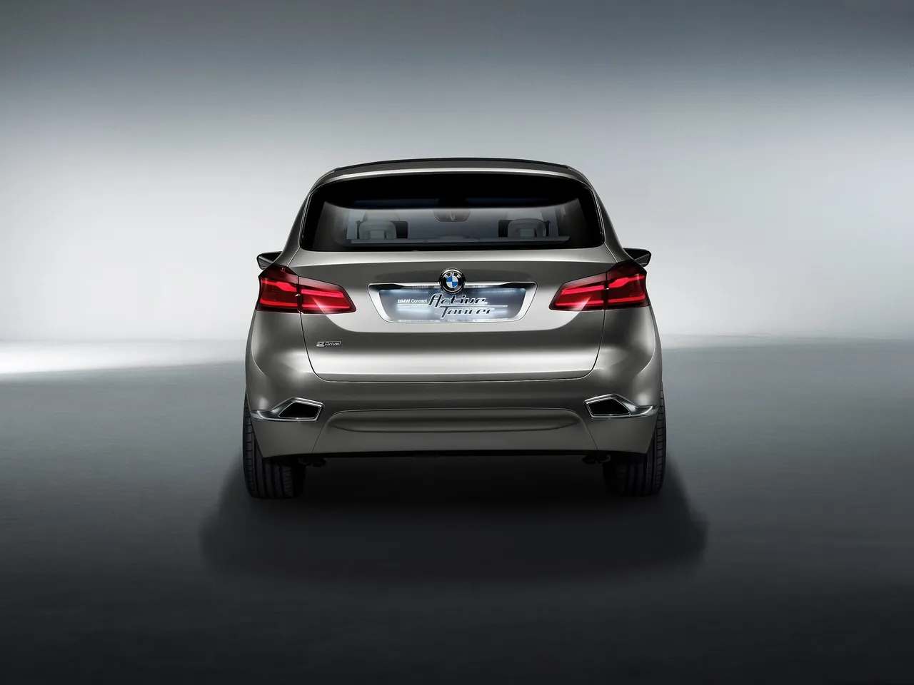 BMW Active Tourer Concept (2012) – zezadu