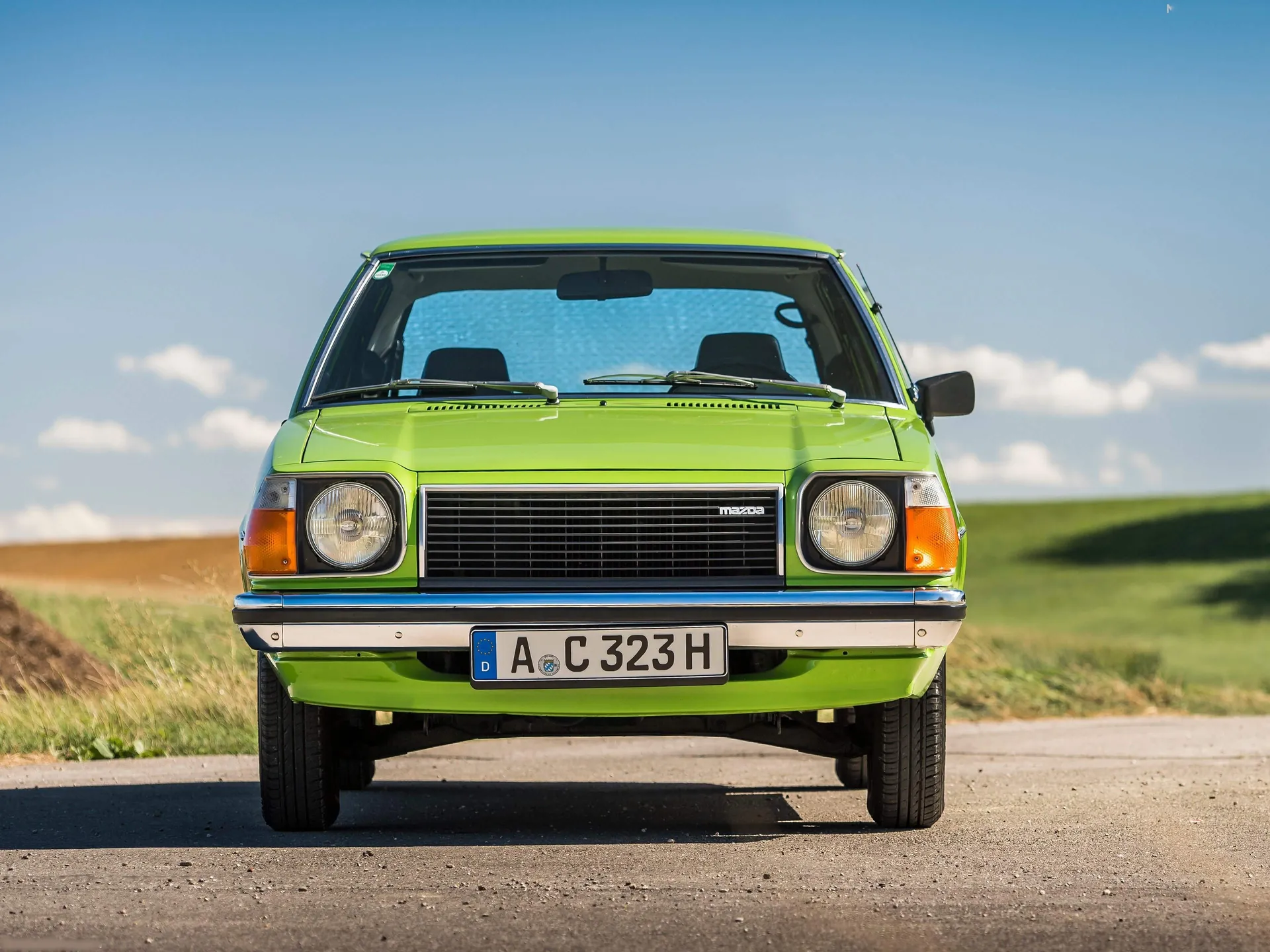 Mazda 323 (1979) – zepředu