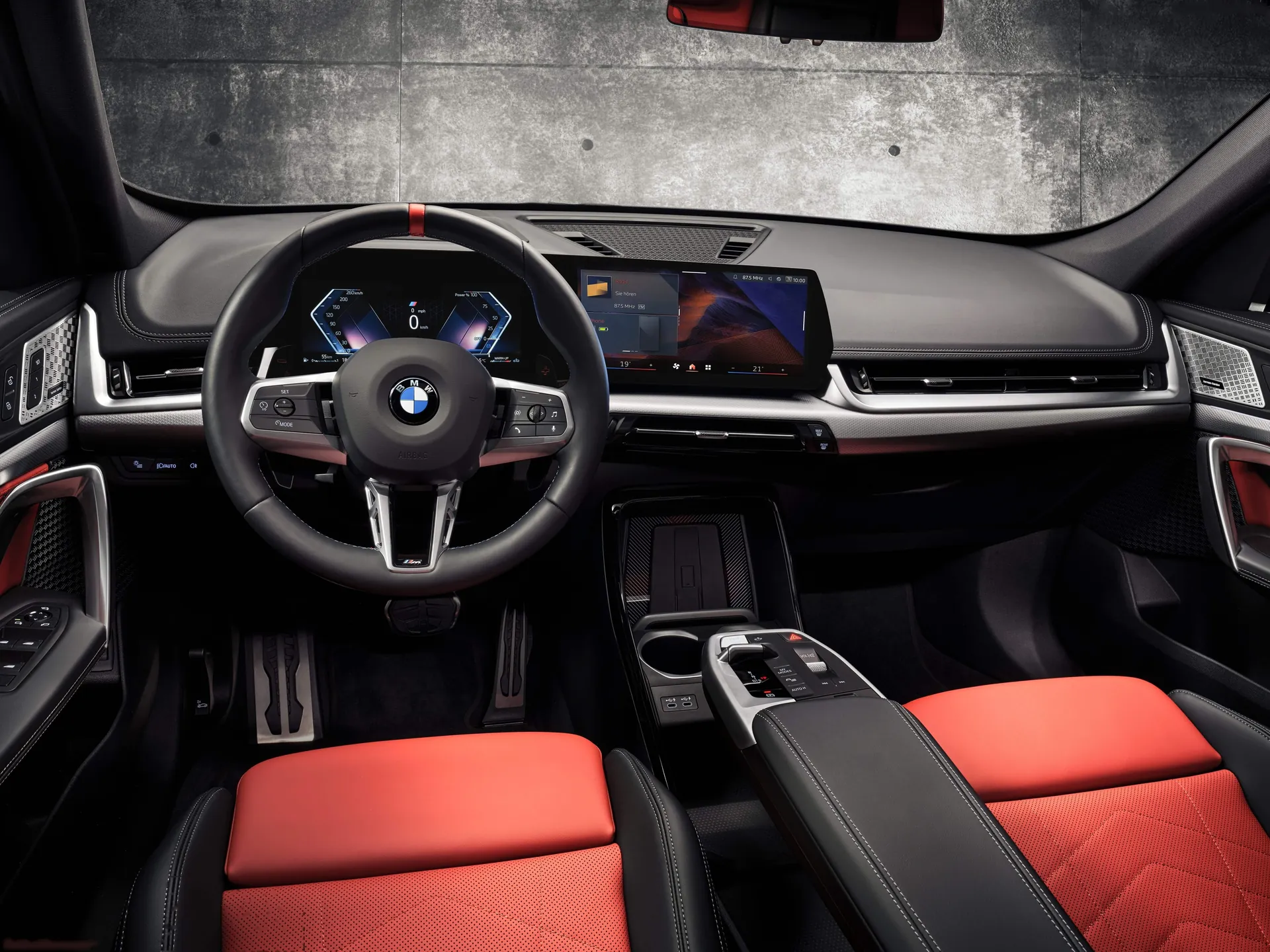 BMW X1 M35i (2024) – interiér