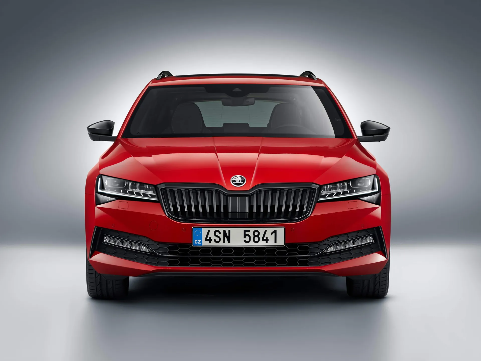 Skoda Superb Combi (2020) – zepředu