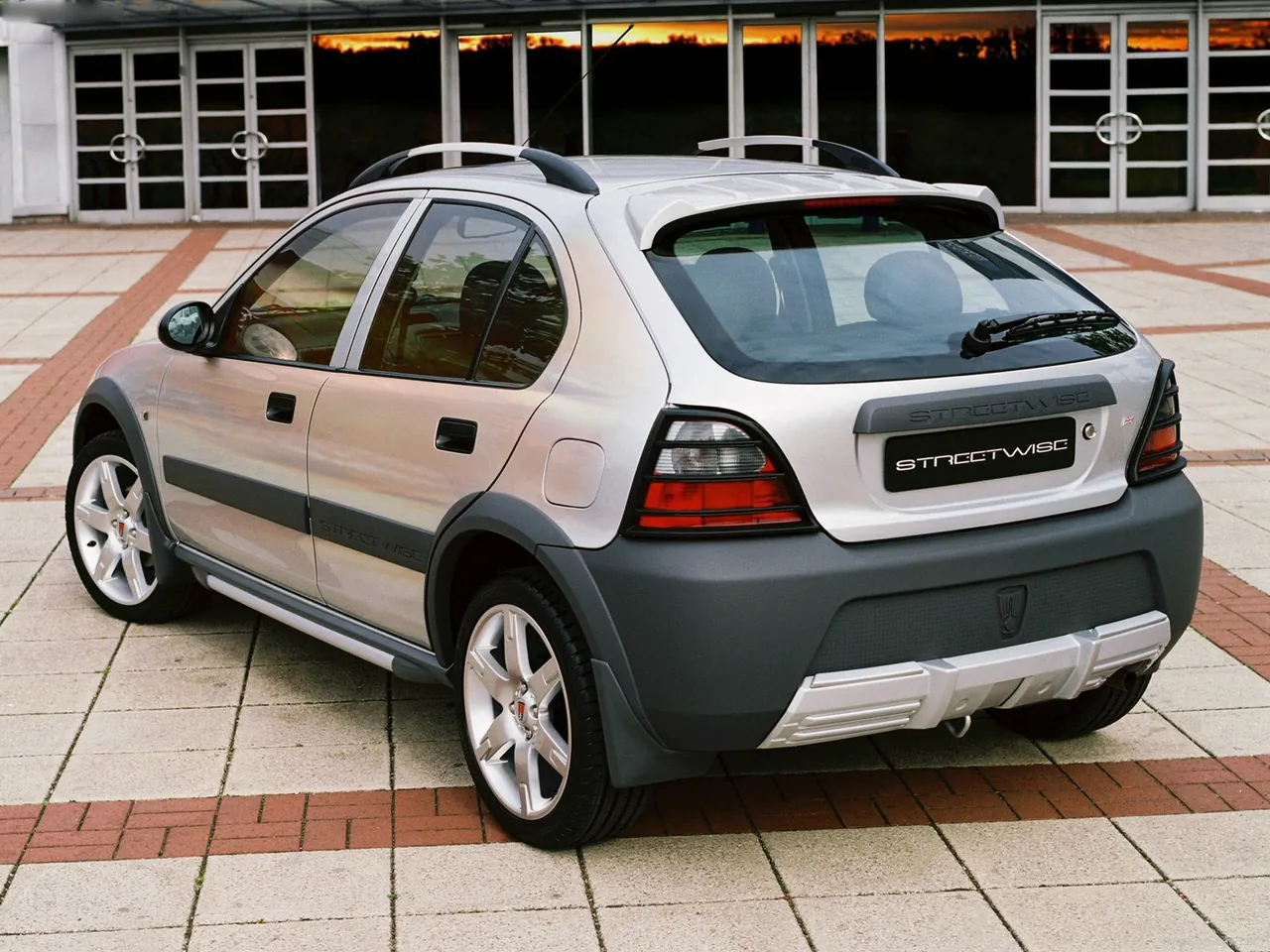 Rover Streetwise (2003) – zadní tříčtvrteční pohled