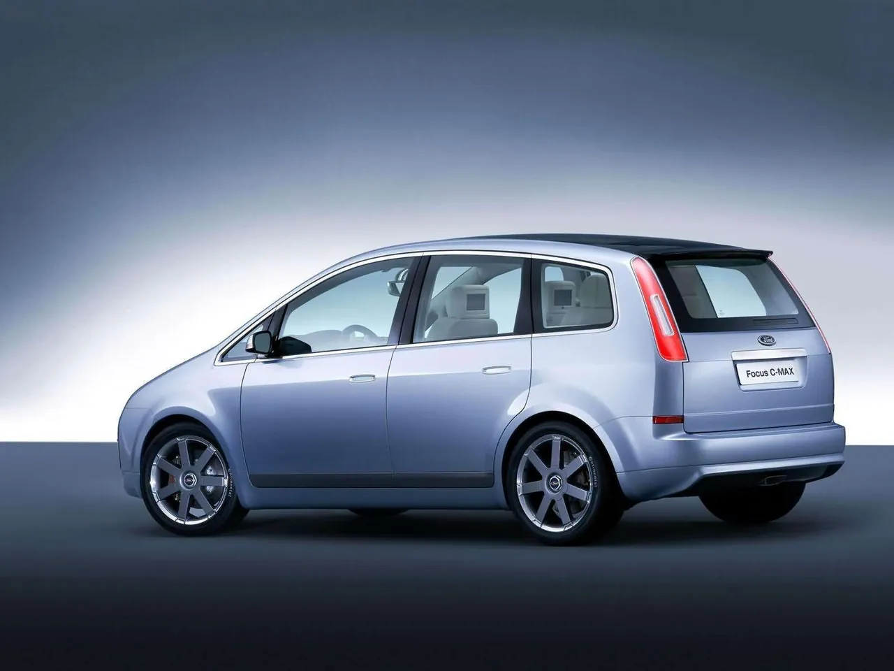 Ford Focus CMax Concept (2002) - Rear Three-Quarter