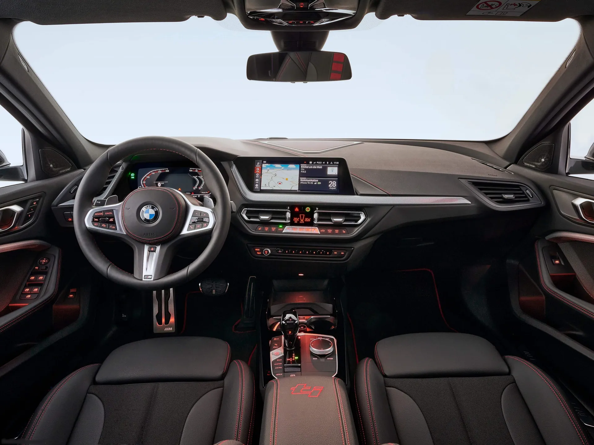 BMW 128ti (2021) – interiér