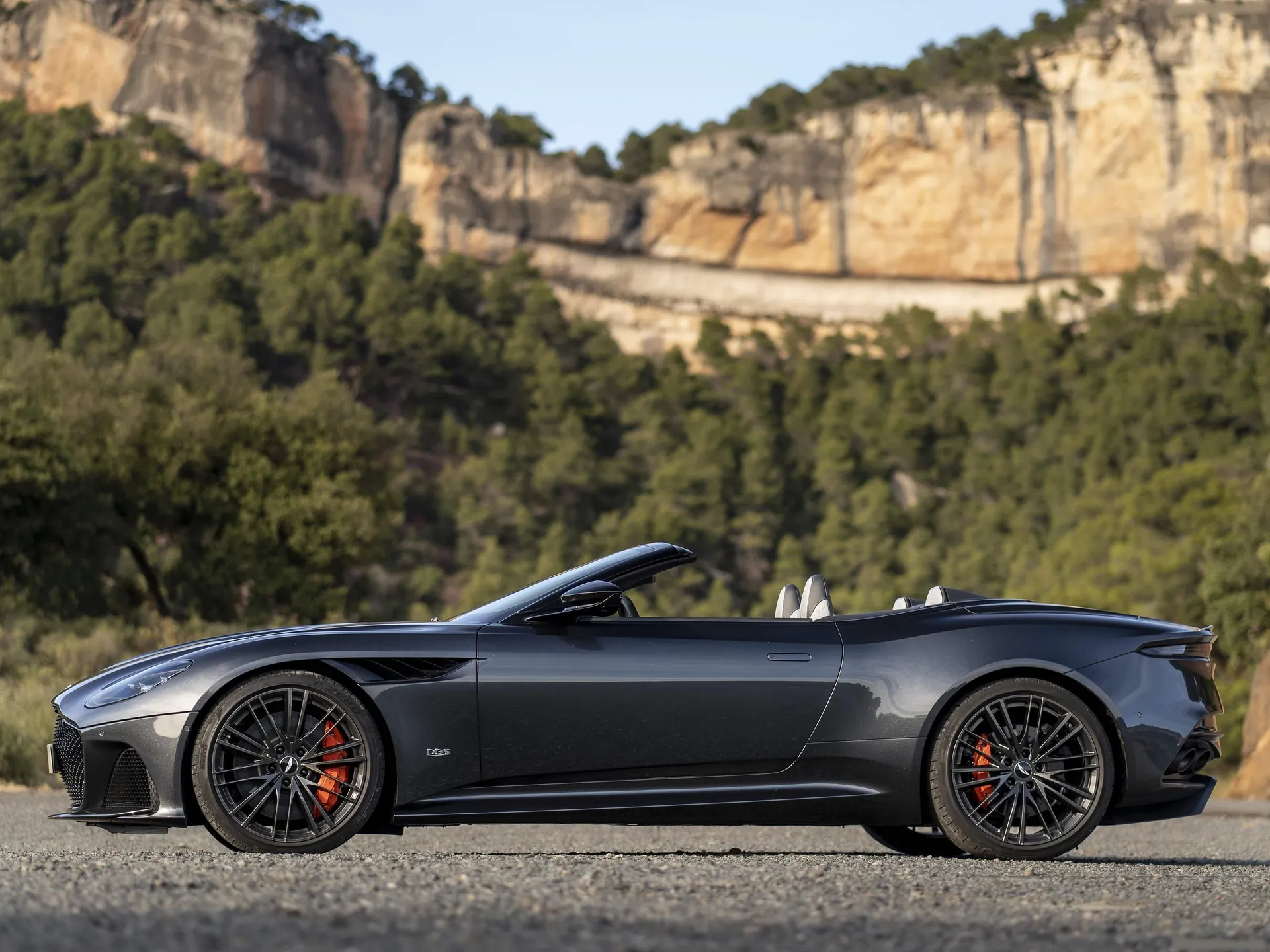 Aston Martin DBS Superleggera Volante (2020) - Side Profile