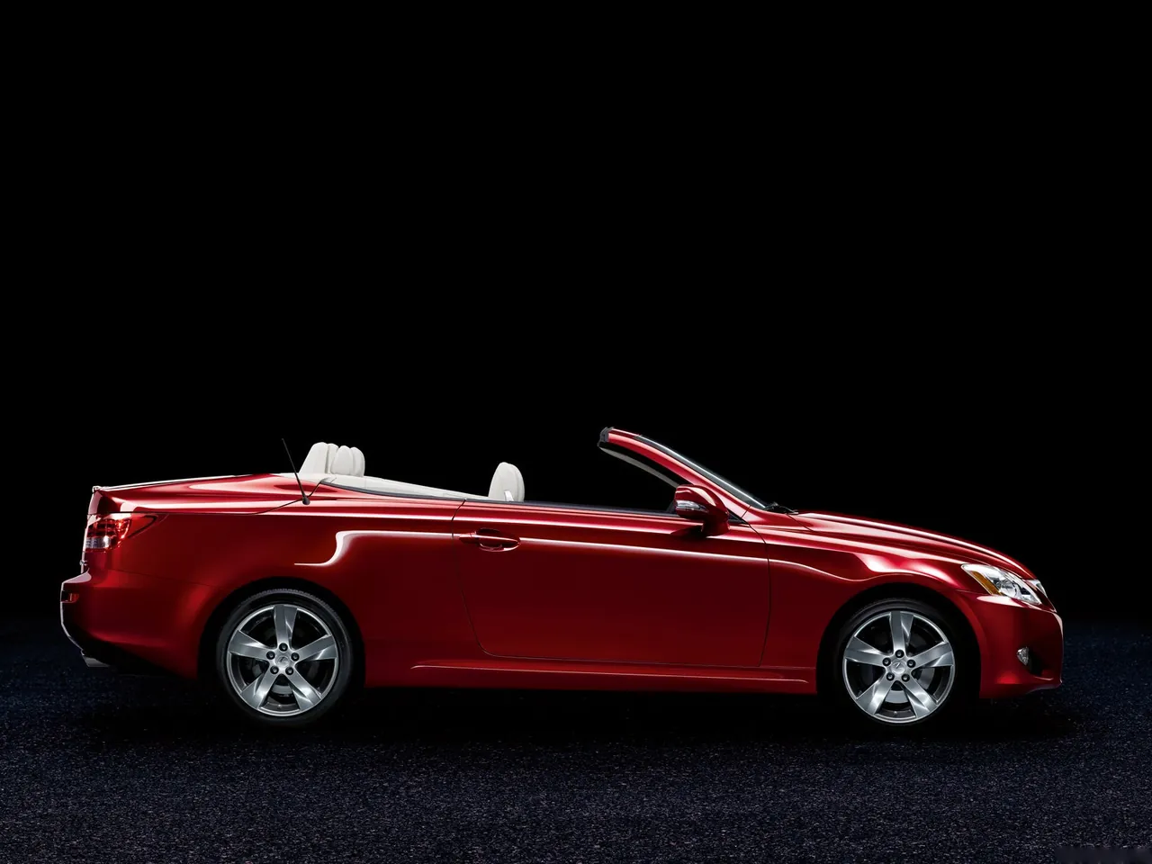 Lexus IS250C (2010) - Side Profile