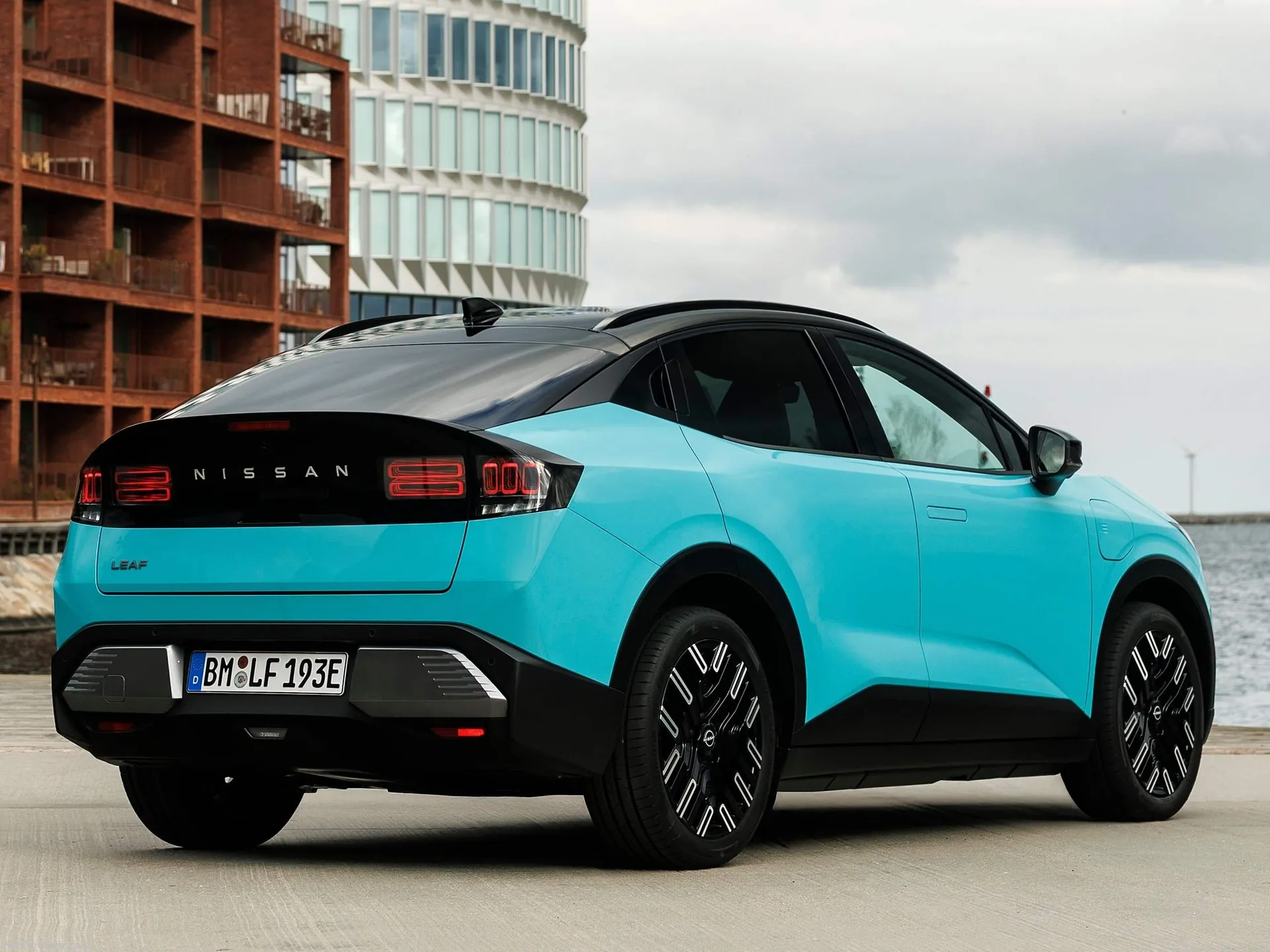 Nissan Leaf (2026) – zadní tříčtvrteční pohled