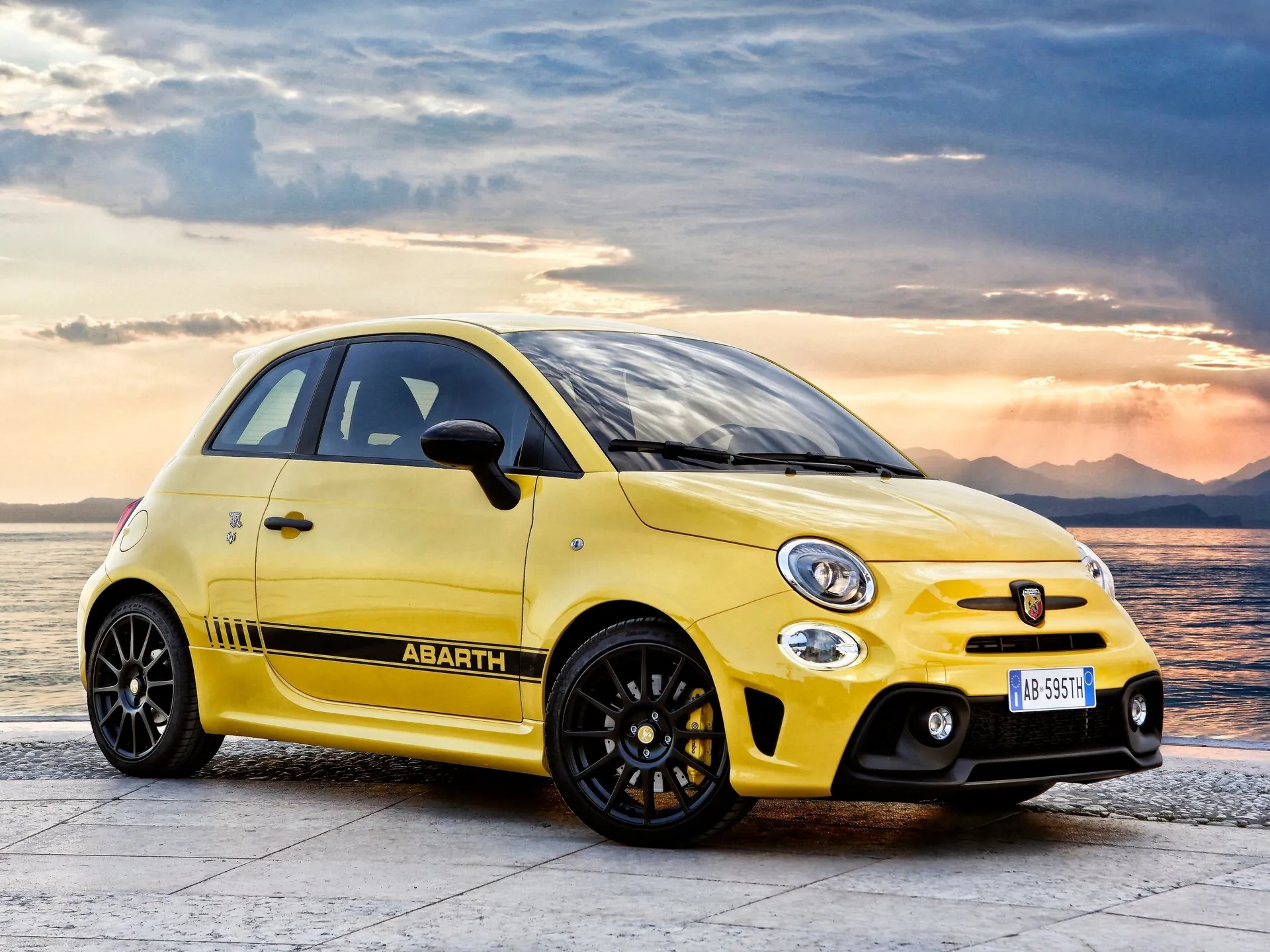 Fiat 595 Abarth (2017)