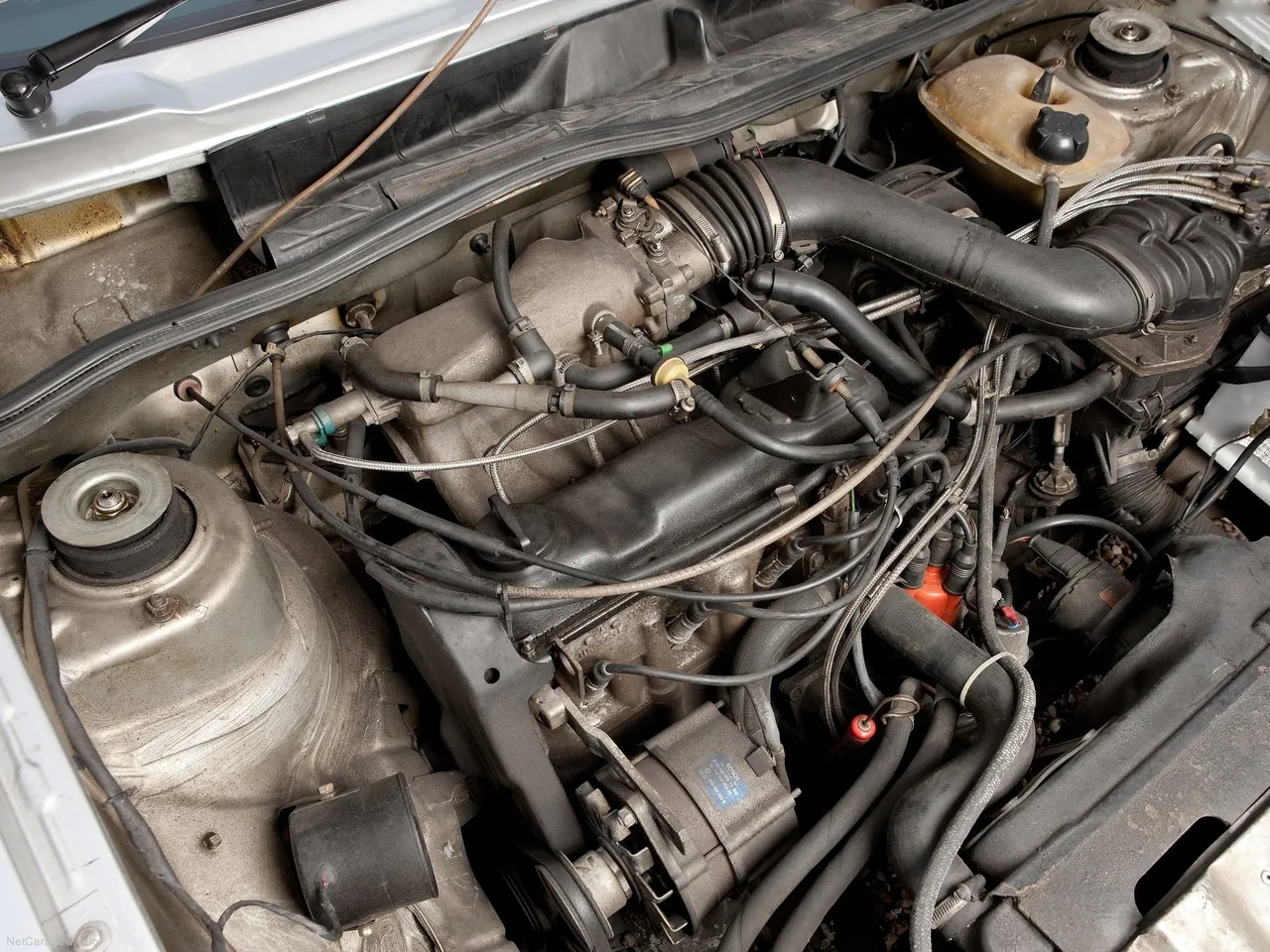 Volkswagen Golf I GTI (1976) - Engine