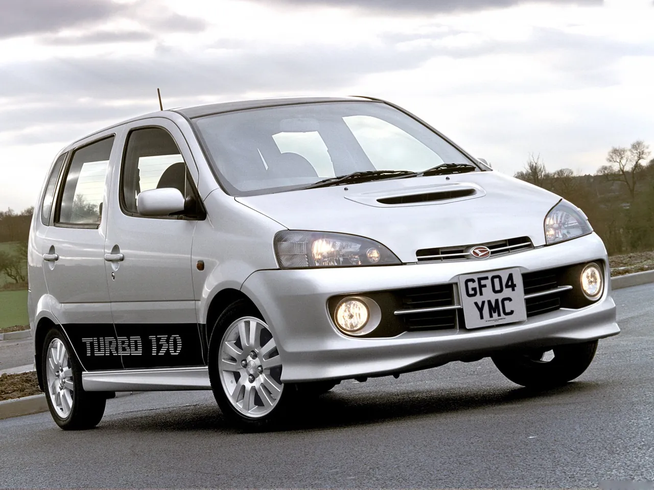 Daihatsu YRV Turbo 130 (2004)