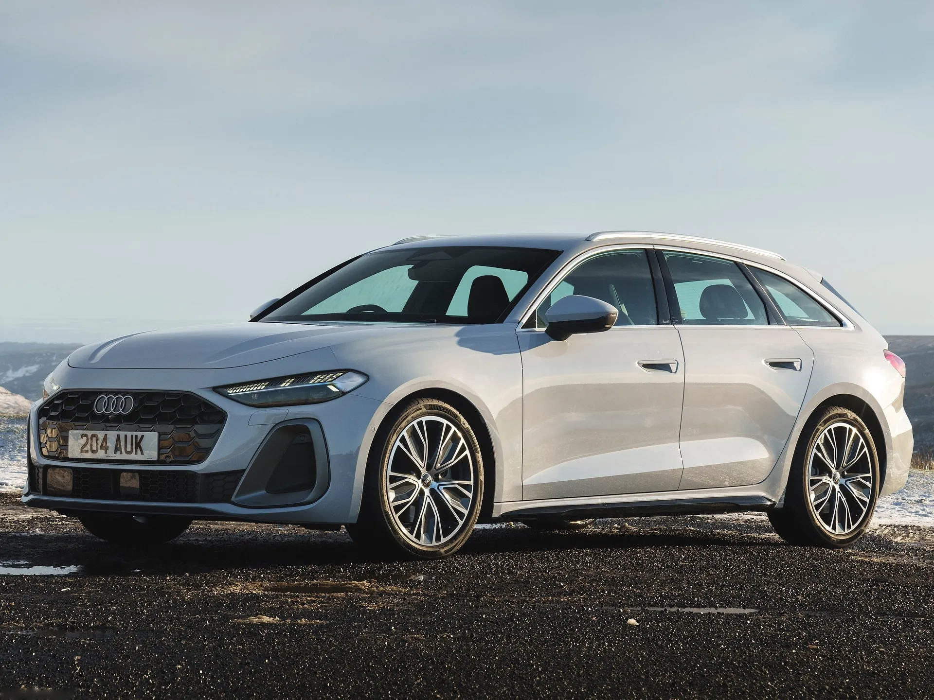 Audi A5 Avant [UK] (2025)