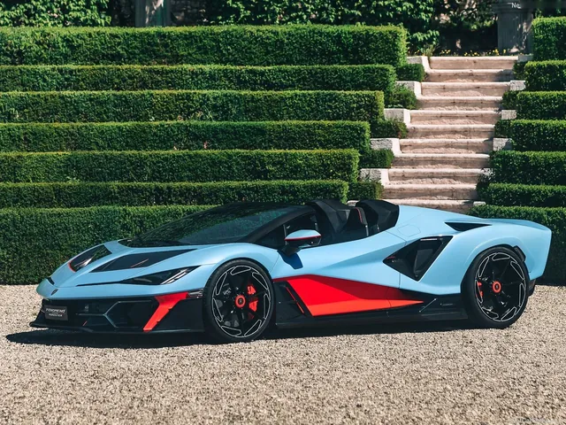 Lamborghini Fenomeno Roadster (2027)