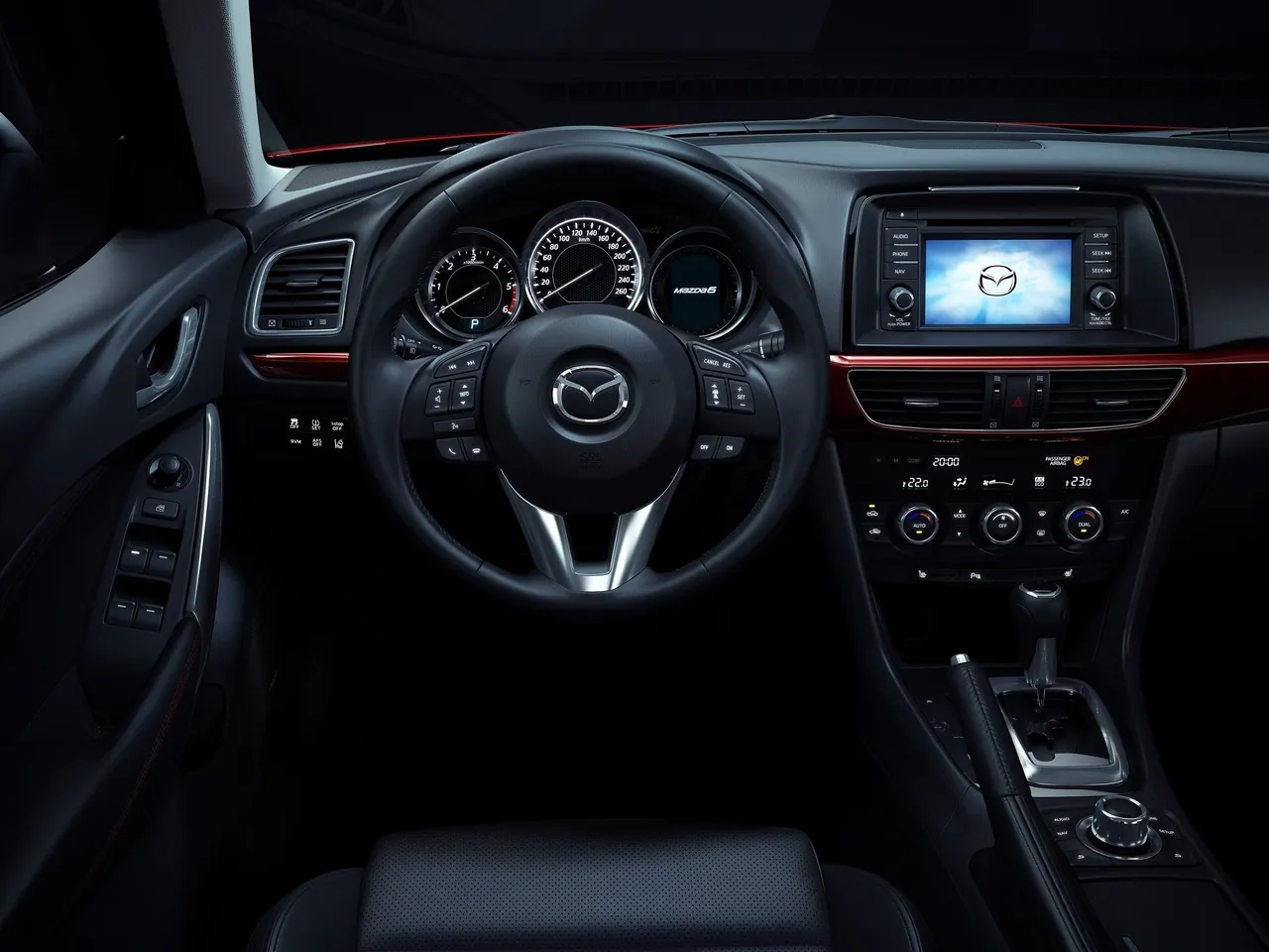 Mazda 6 Wagon (2013) – interiér