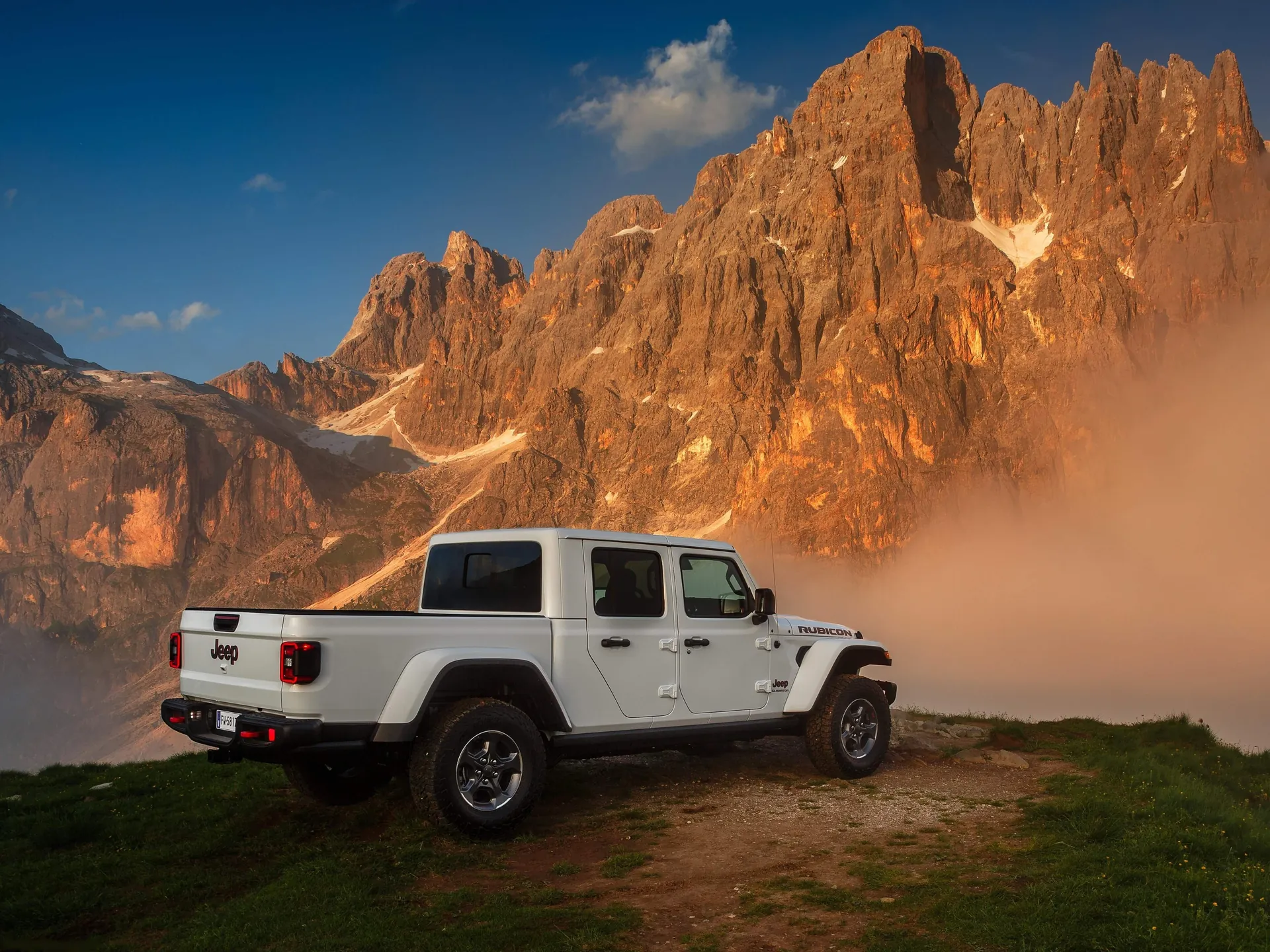 Jeep Gladiator [EU] (2020) – zadní tříčtvrteční pohled