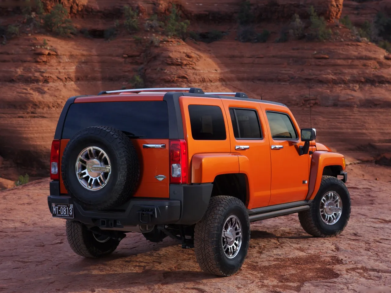 Hummer H3 Alpha (2008) – zadní tříčtvrteční pohled