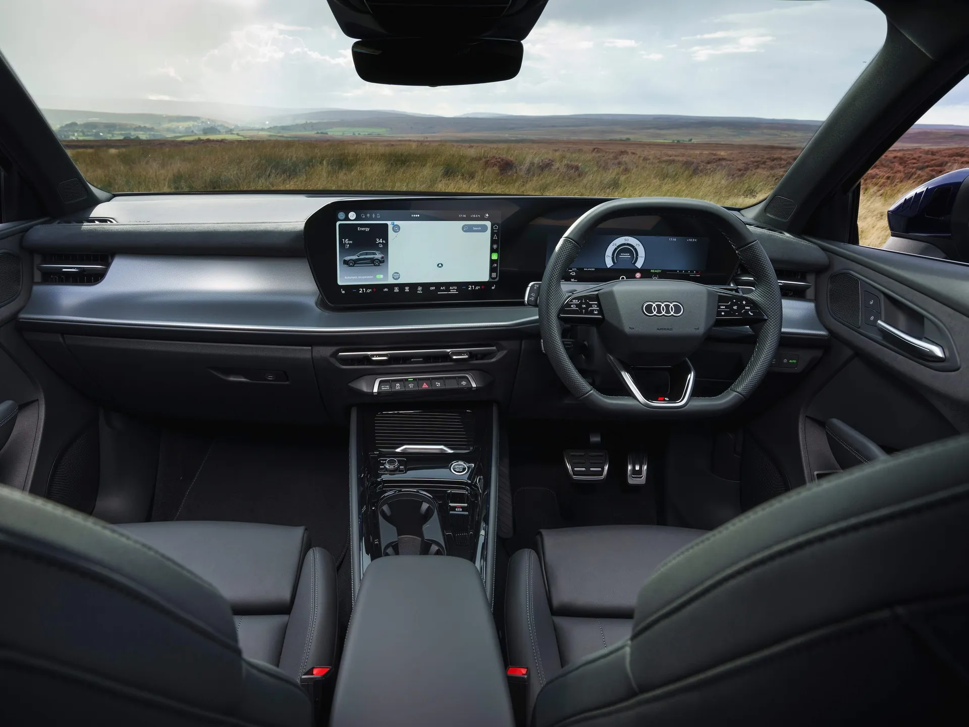 Audi Q3 SUV e-hybrid [UK] (2026) – interiér