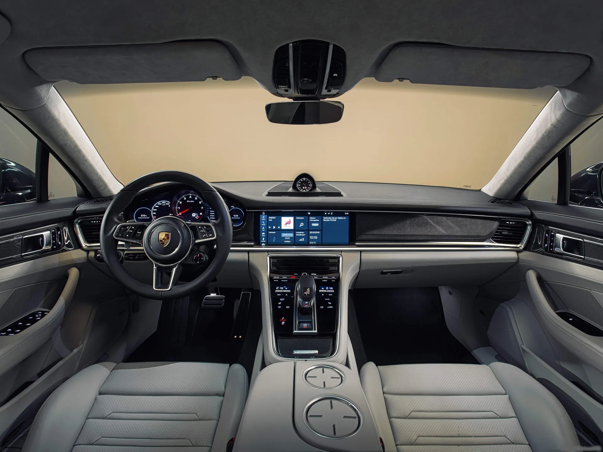 Porsche Panamera (2017) – interiér