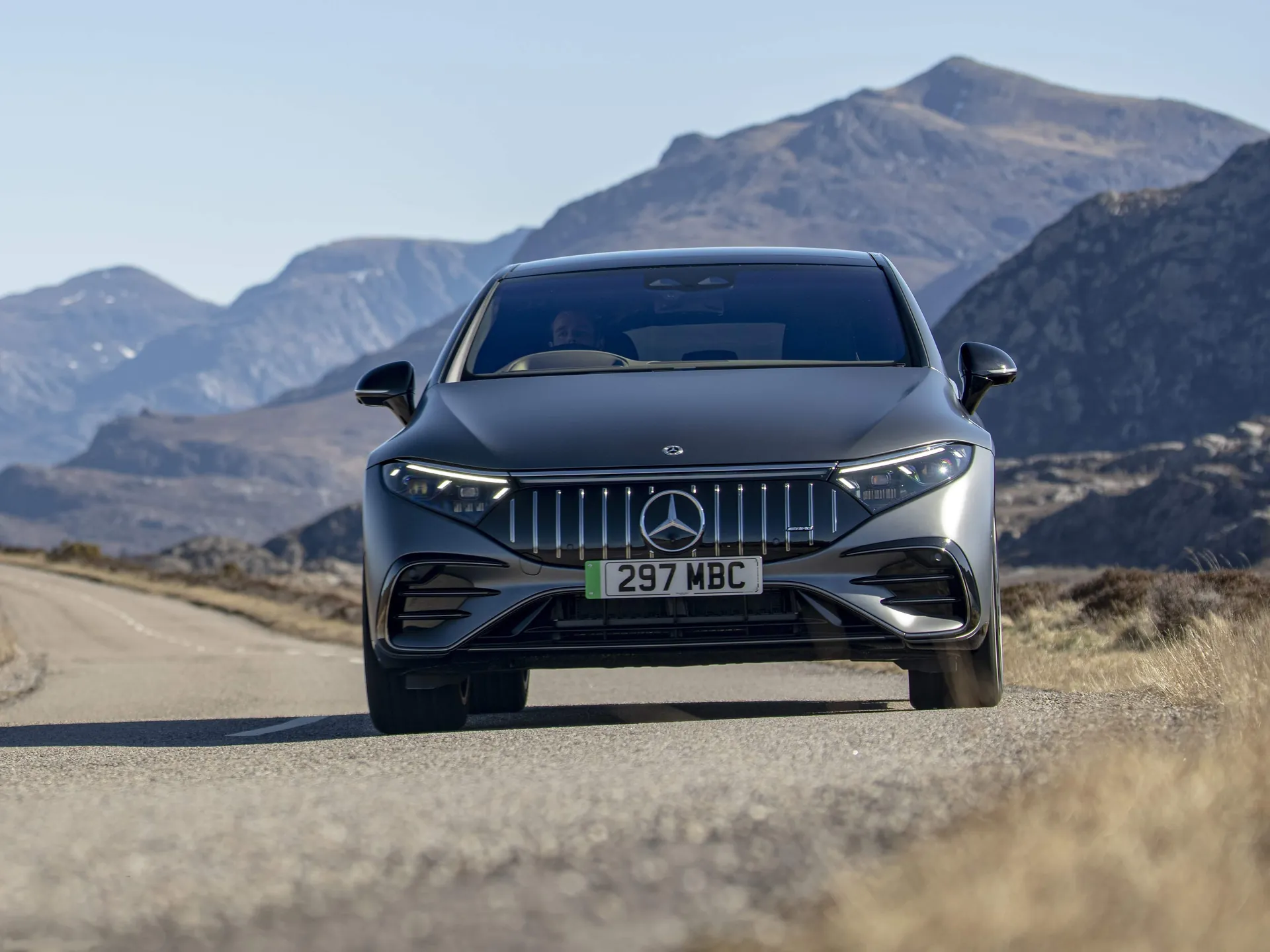 Mercedes-Benz EQS 53 AMG [UK] (2022) – zepředu