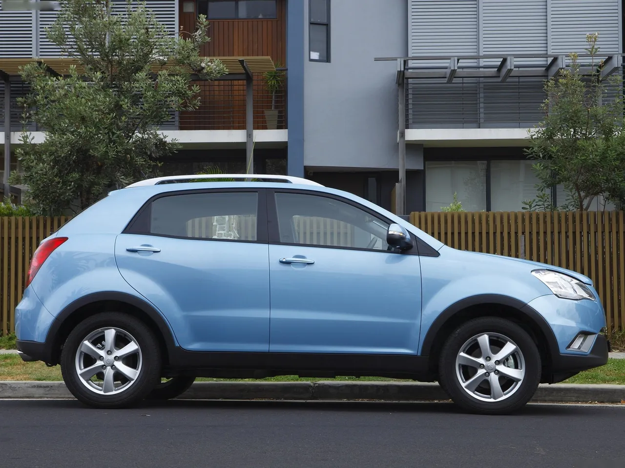 SsangYong Korando (2011) – boční profil
