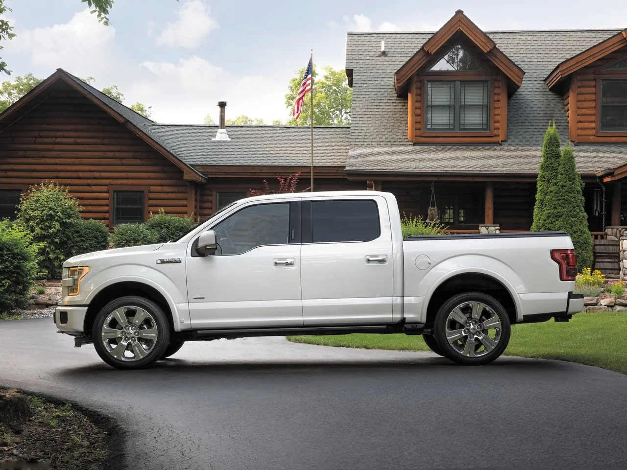 Ford F-150 Limited (2016) – boční profil
