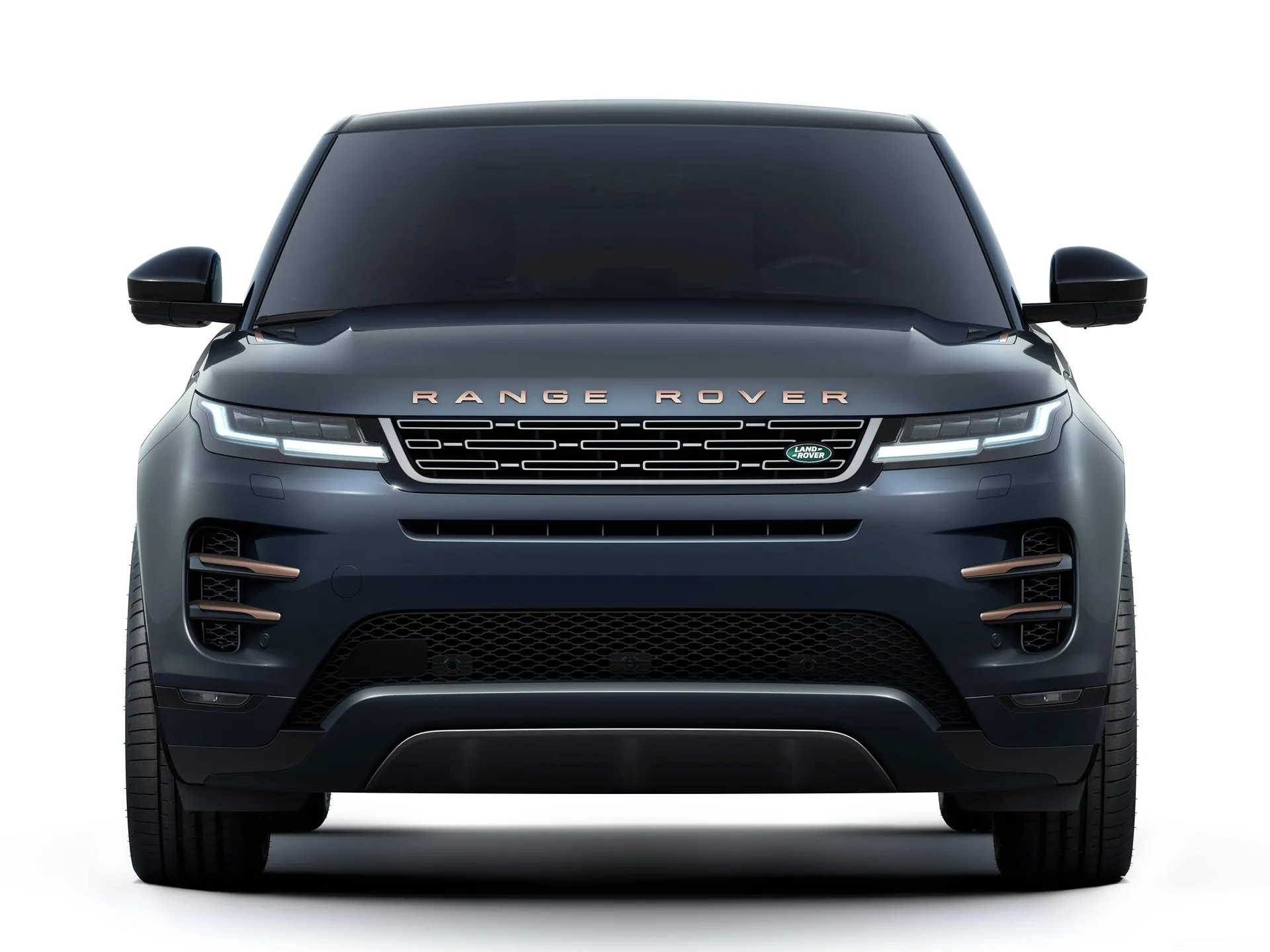 Land Rover Range Rover Evoque (2024) - Front