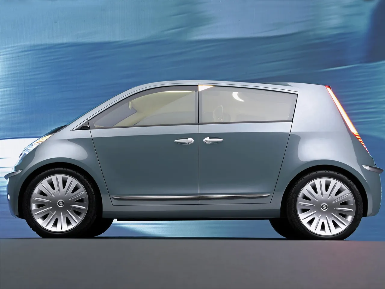 Chrysler Akino Concept (2005) – boční profil