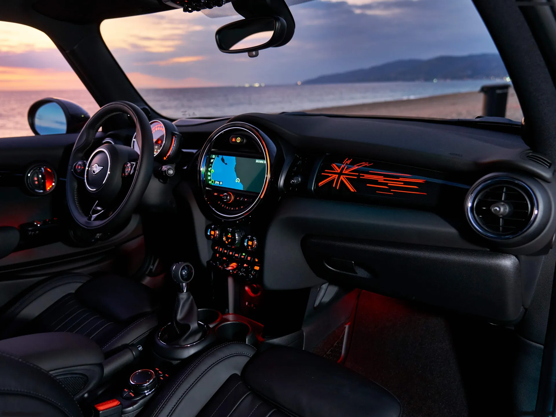 Mini Cooper S (2019) – interiér