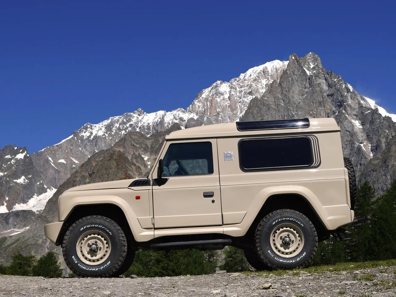 Iveco Campagnola (2009) – boční profil
