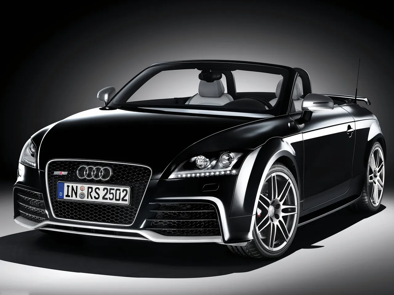 Audi TT RS Roadster (2010)