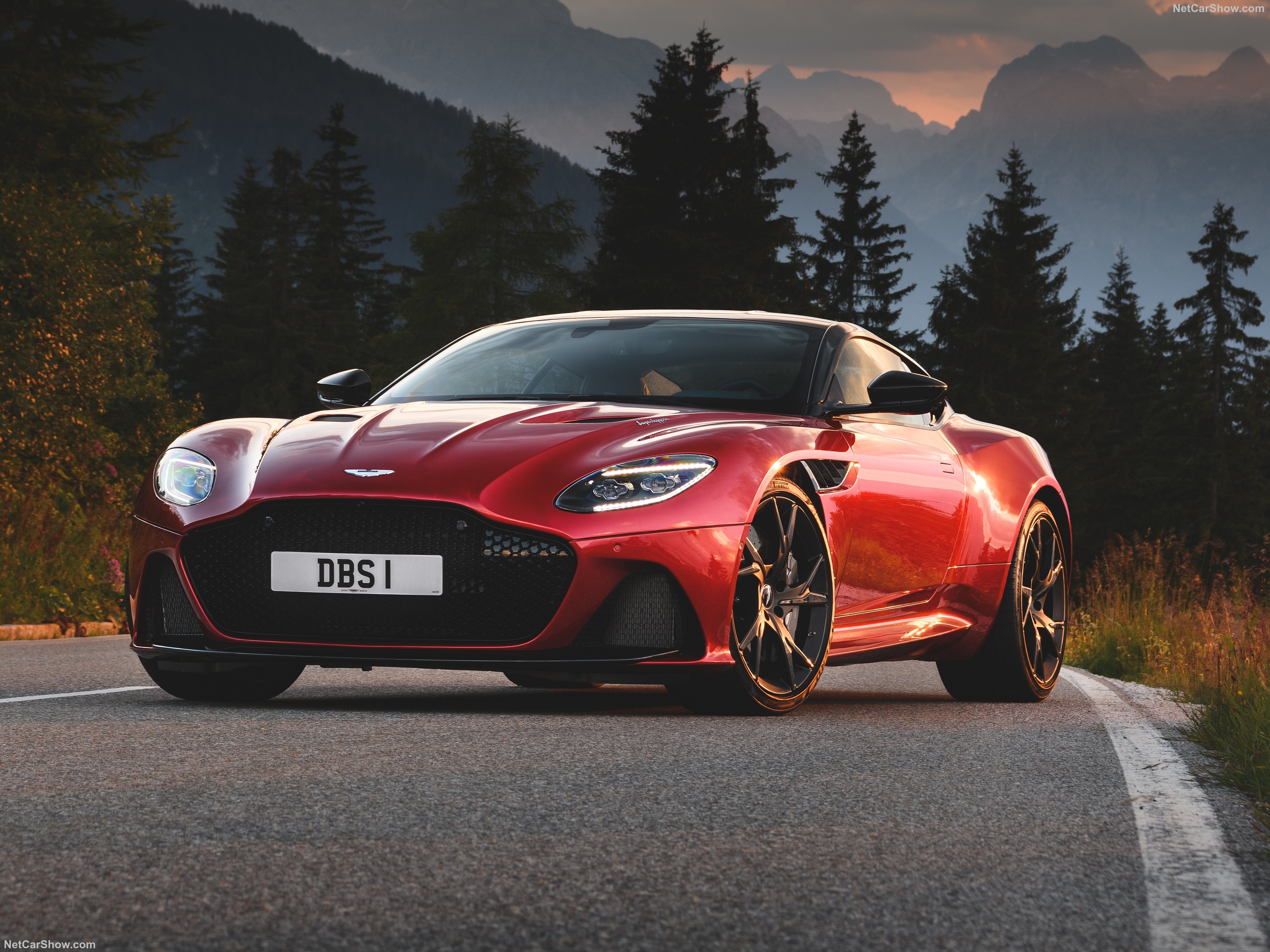 Aston Martin DBS Superleggera (2019)