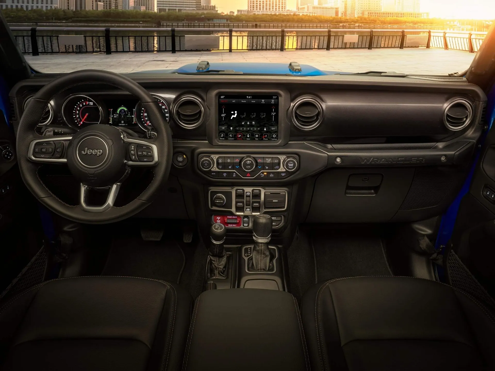 Jeep Wrangler Rubicon 392 (2021) – interiér