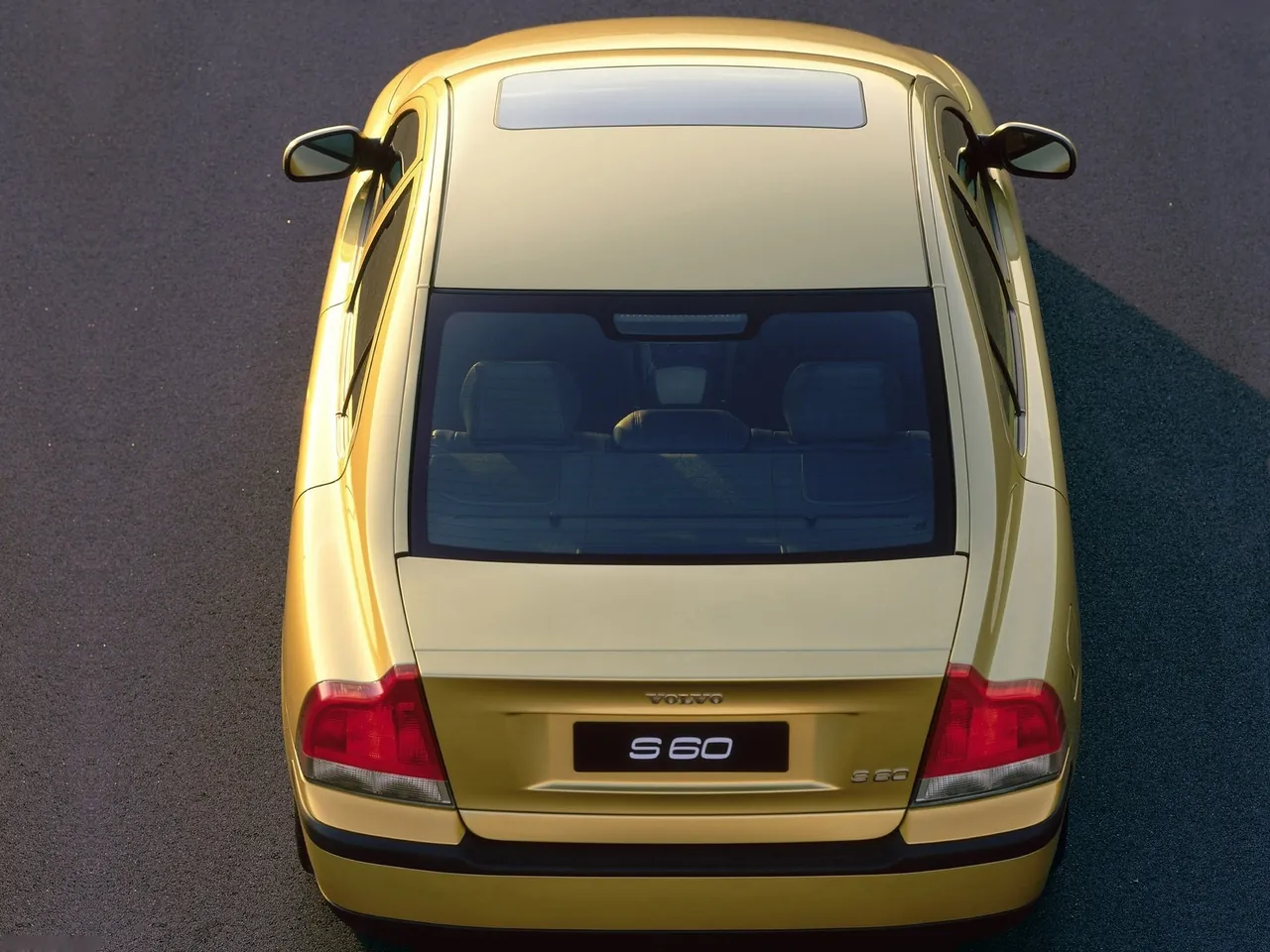 Volvo S60 (2000) – zezadu