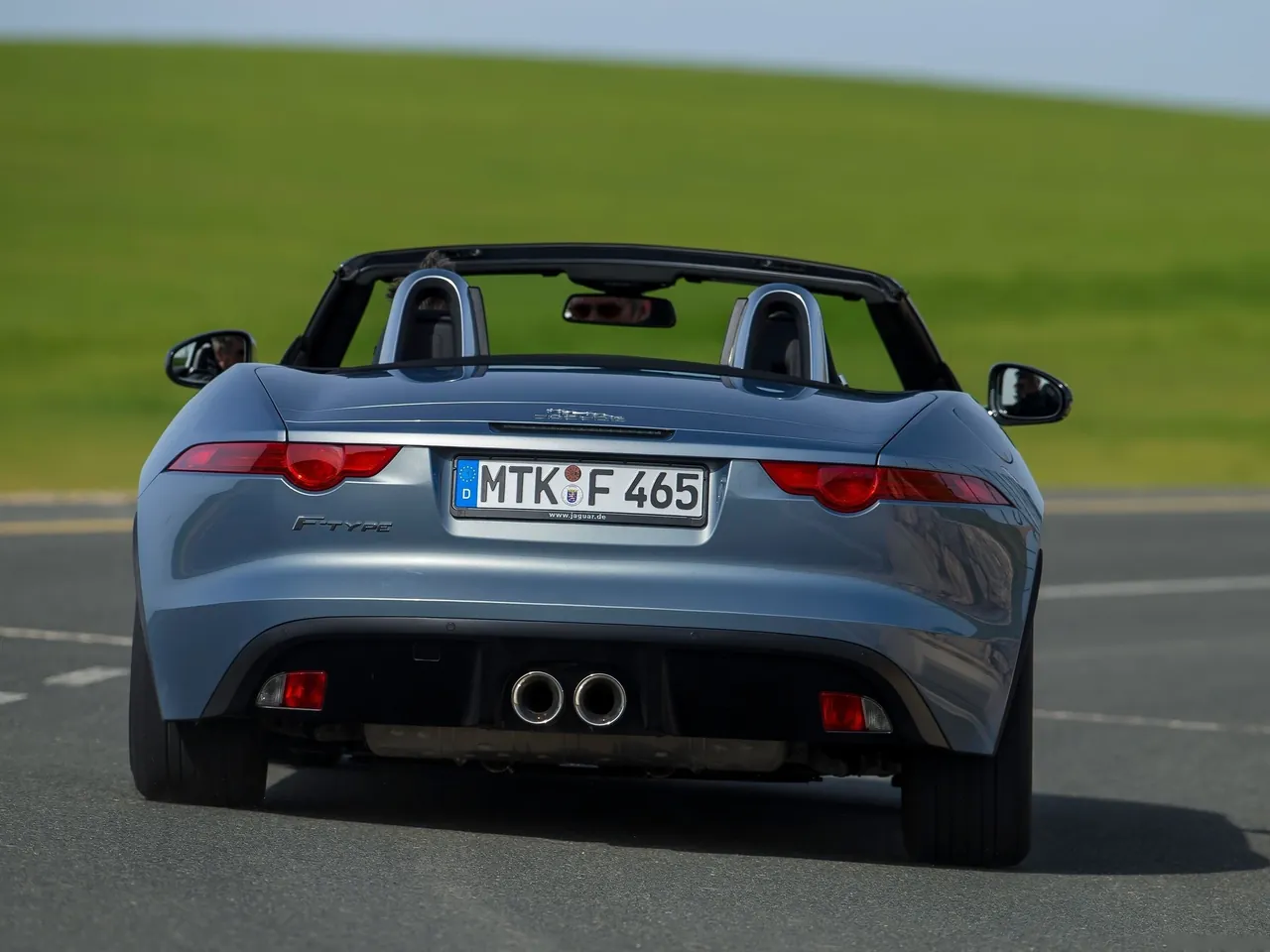 Jaguar F-Type V6 (2014) – zezadu