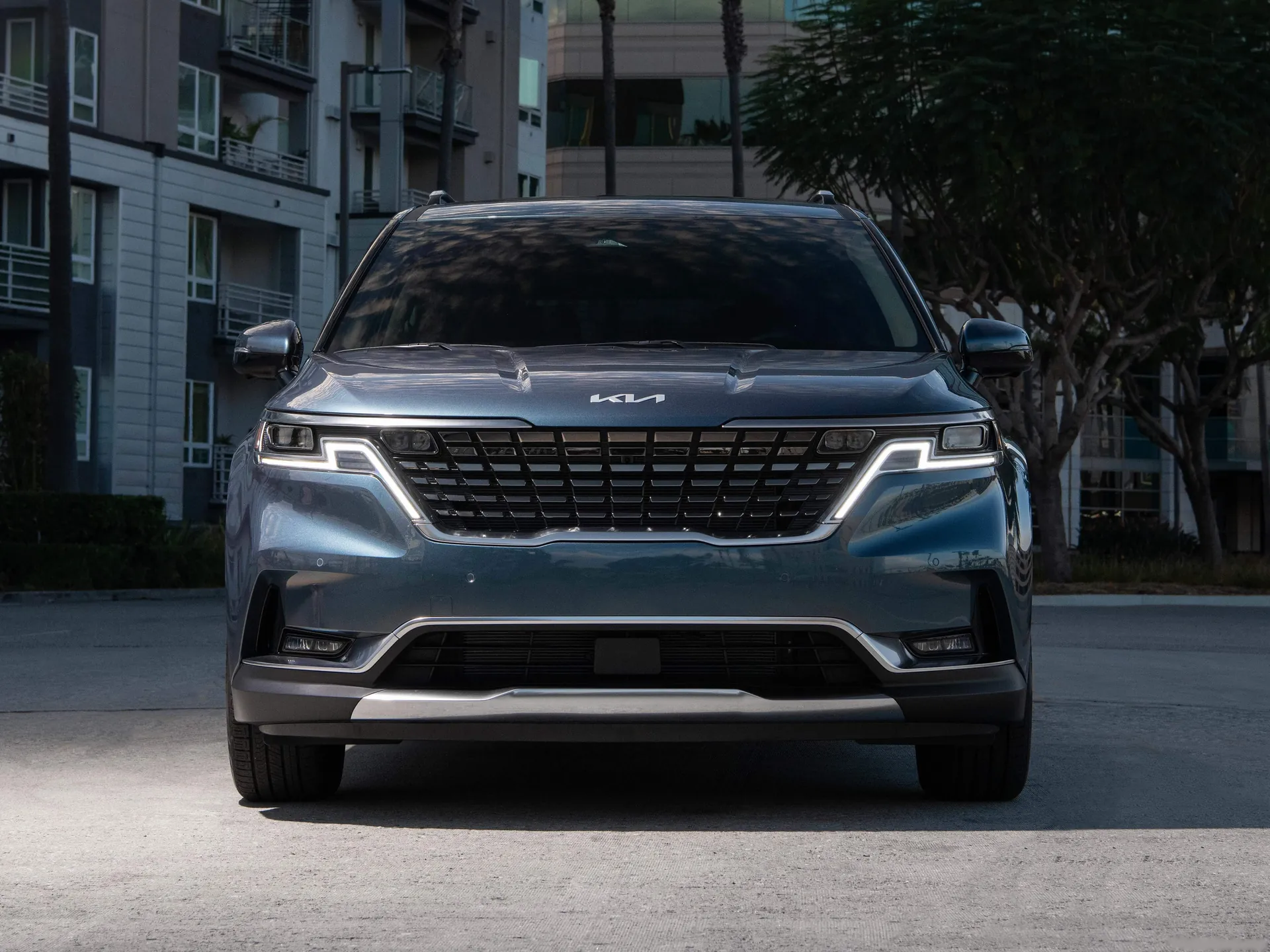 Kia Carnival (2022) – zepředu