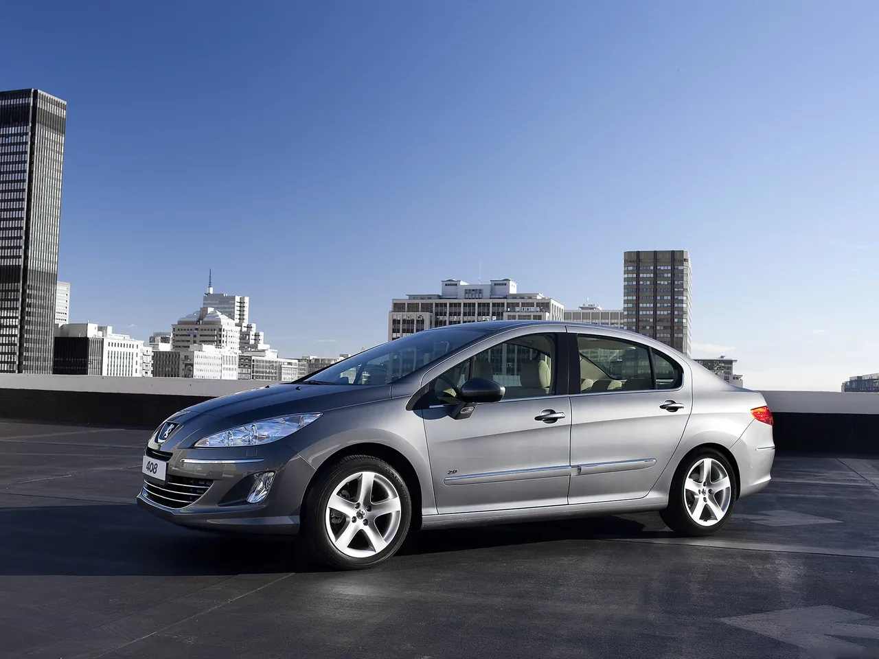 Peugeot 408 (2011)
