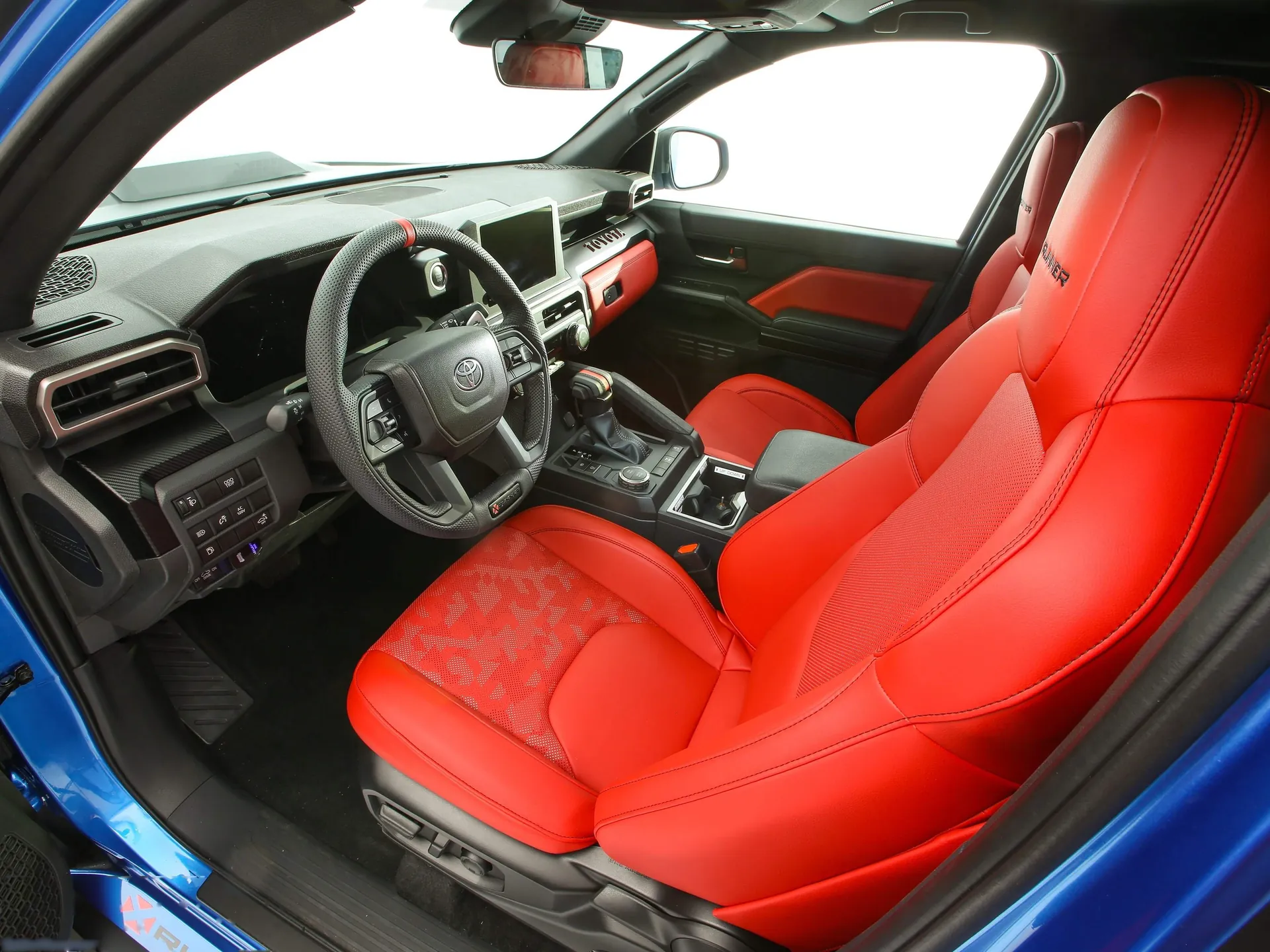 Toyota Tacoma X-Runner Concept (2023) - Interior