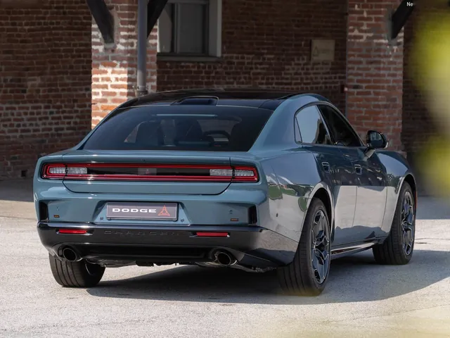 Dodge Charger Sixpack 4-door [EU] (2027)