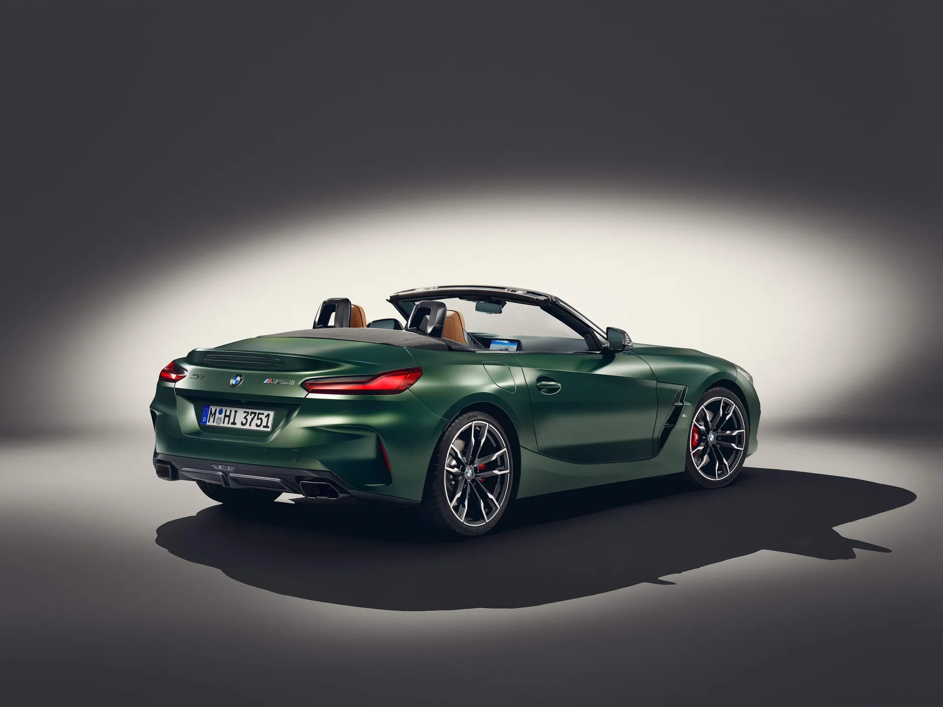 BMW Z4 M40i 6MT (2025) – zadní tříčtvrteční pohled