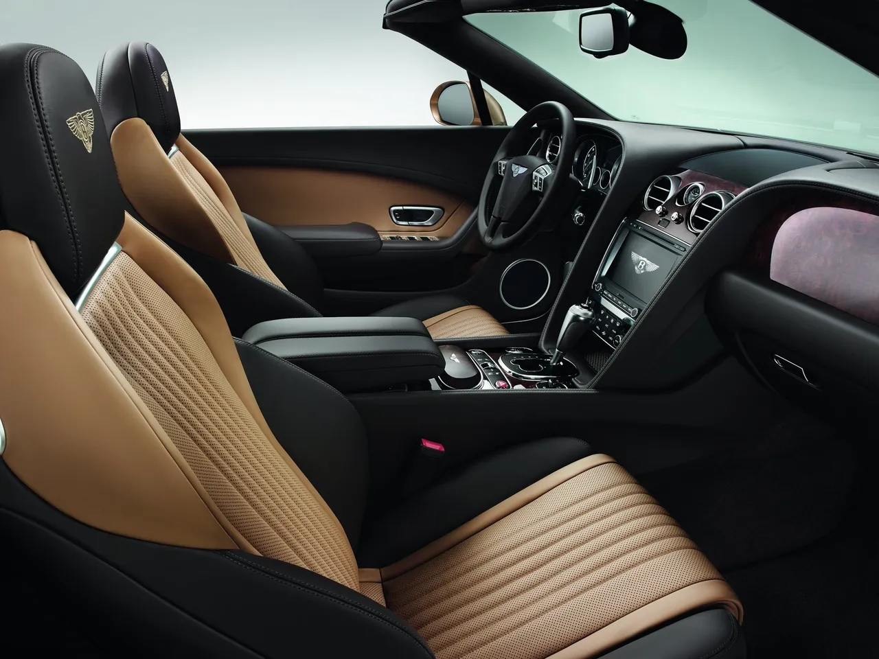 Bentley Continental GT Convertible (2016) – interiér