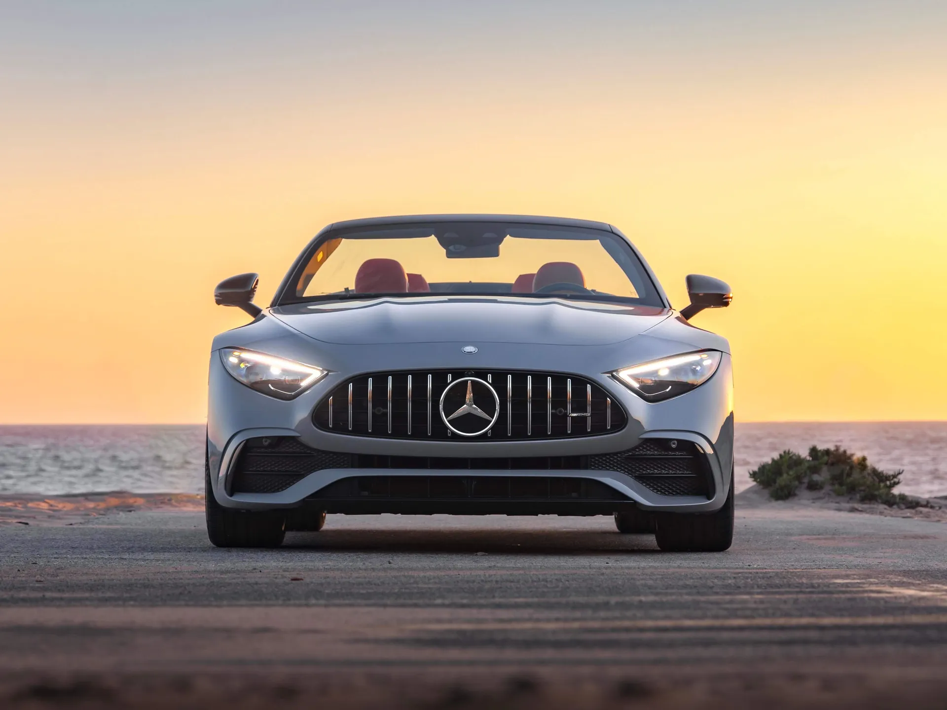Mercedes-Benz SL 43 AMG (2023) - Front