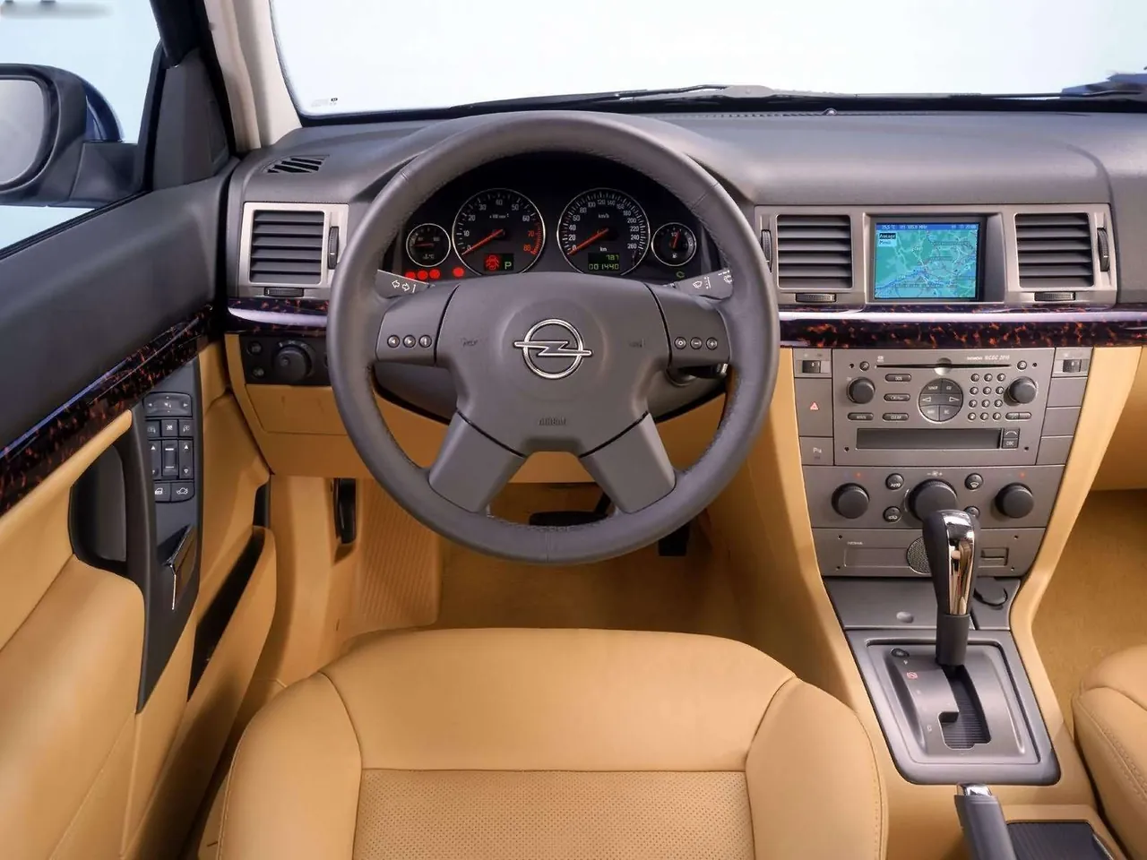 Opel Signum V6 CDTI (2003) - Interior