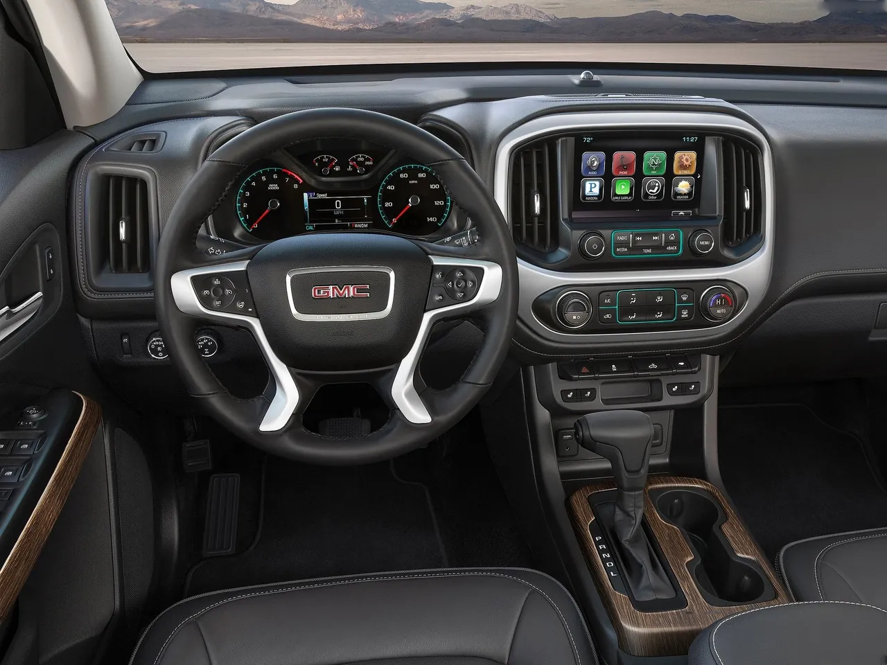 GMC Canyon Denali (2017) – interiér
