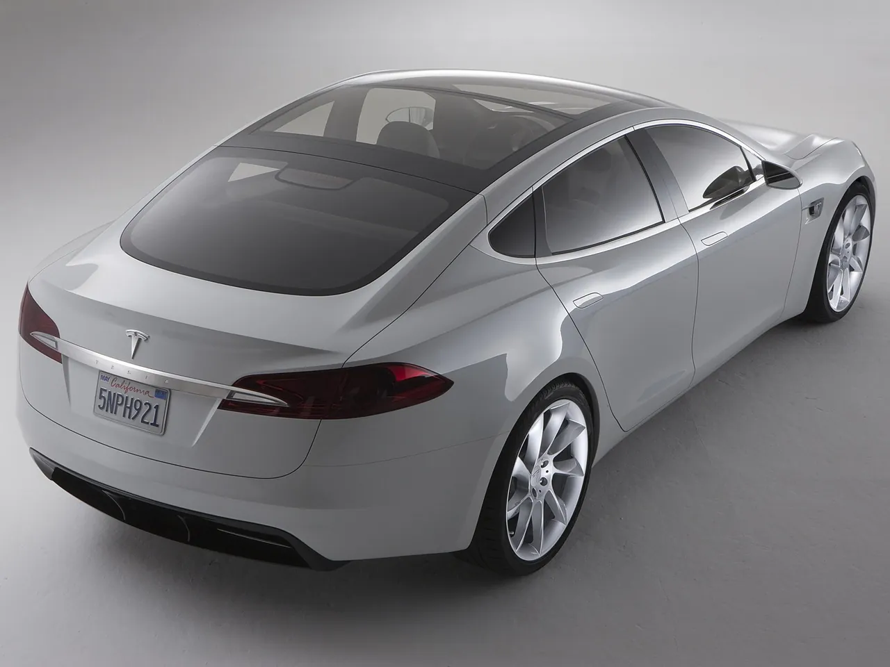 Tesla Model S Concept (2009) – zadní tříčtvrteční pohled