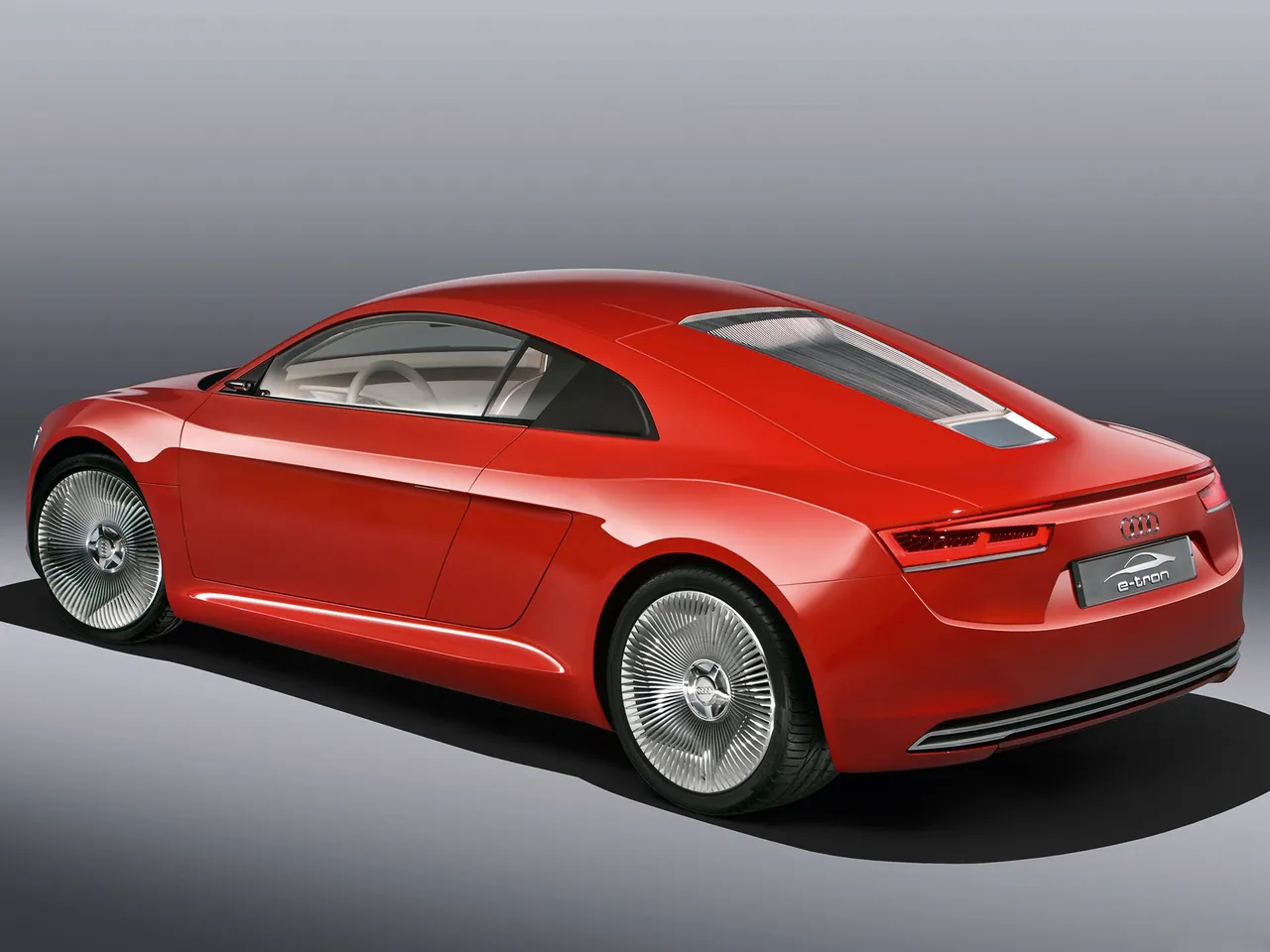 Audi e-tron Concept (2009) – zadní tříčtvrteční pohled