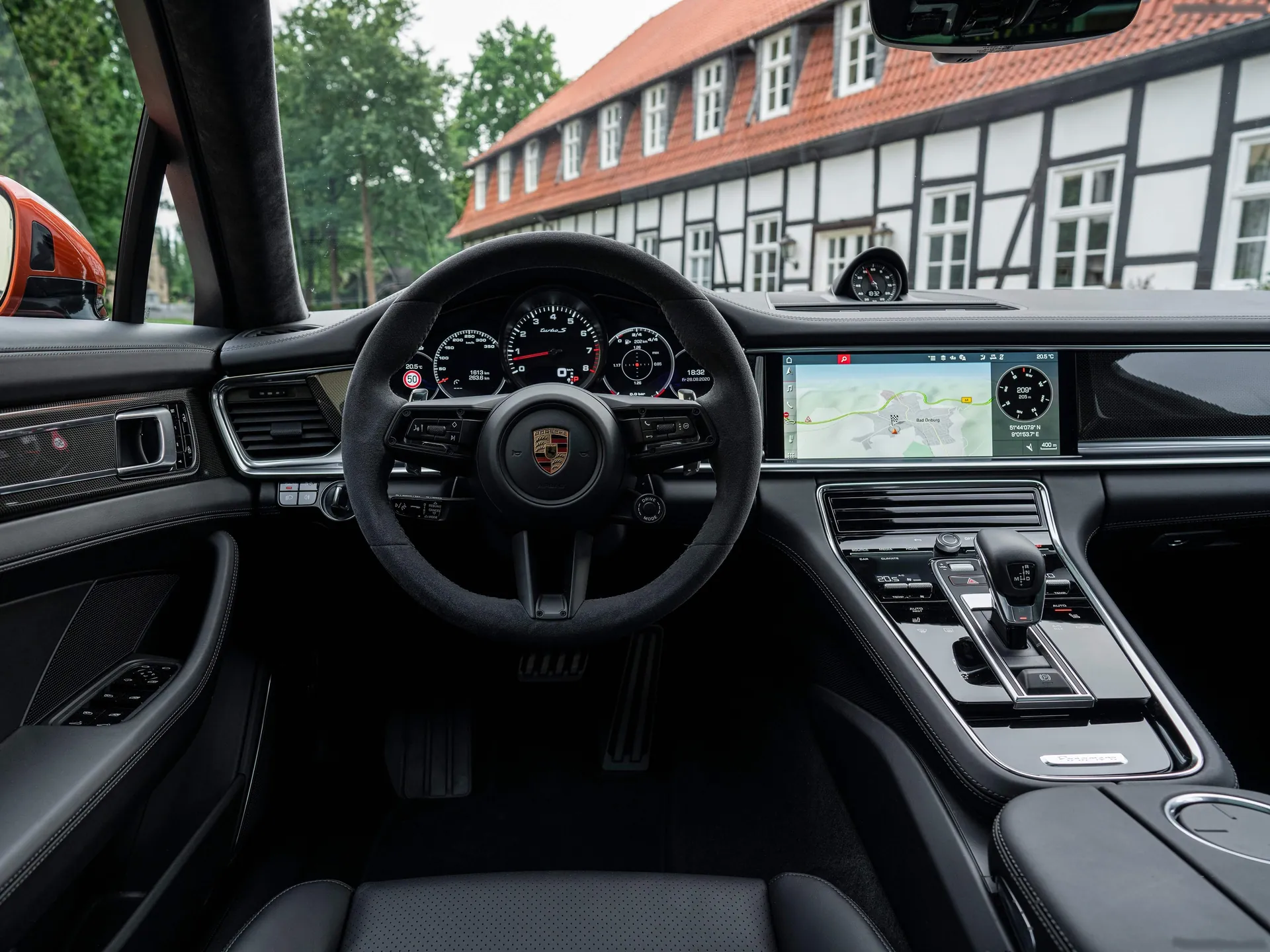Porsche Panamera Turbo S Sport Turismo (2021) - Interior